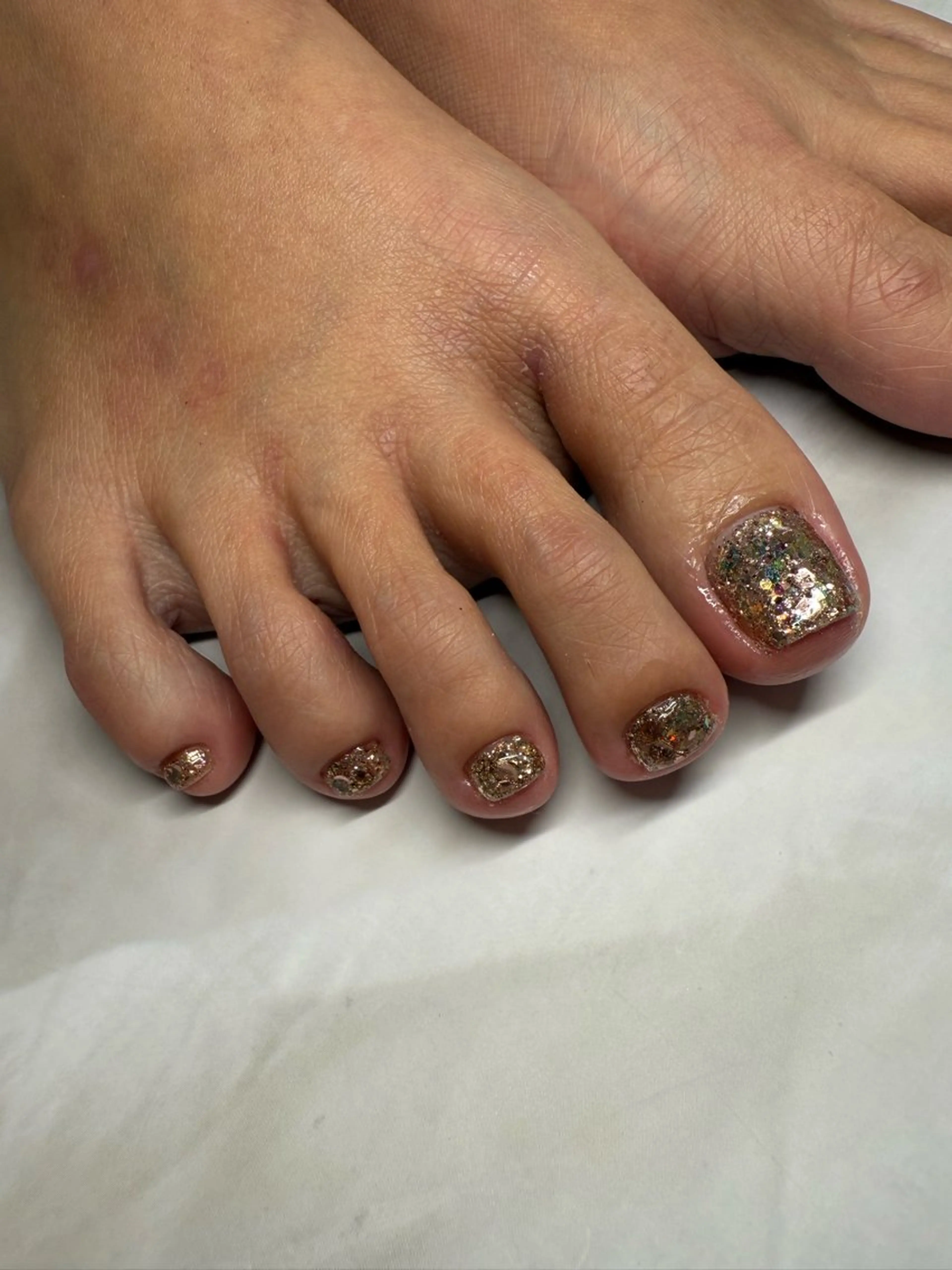 ネイル フットネイル ラメ(グリッター) フットネイル le verre久屋公園所属・le verre 久屋公園のネイルデザイン