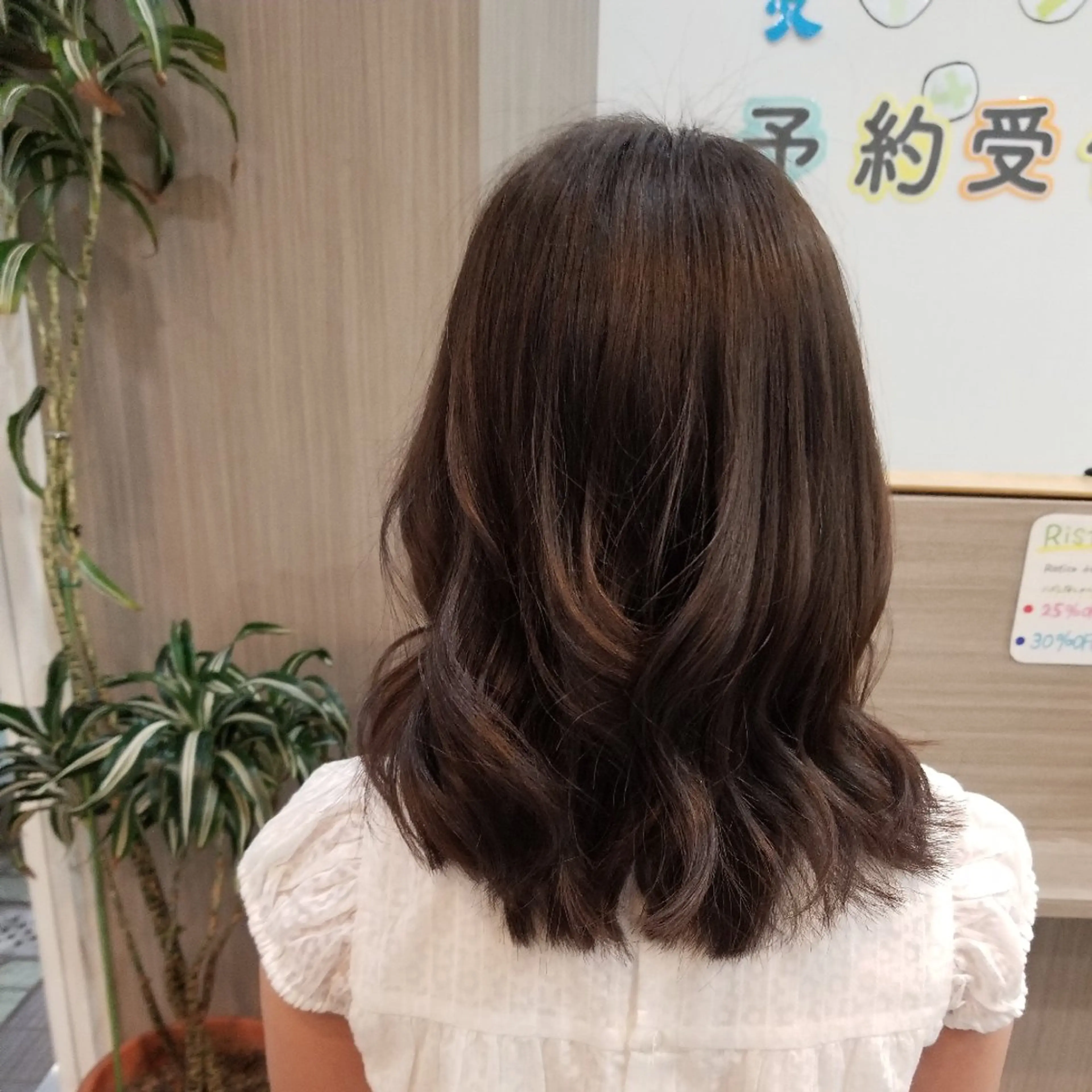 ミディアム カット 暖色🍎透明感カラー 🩵小林かりんのヘアスタイル