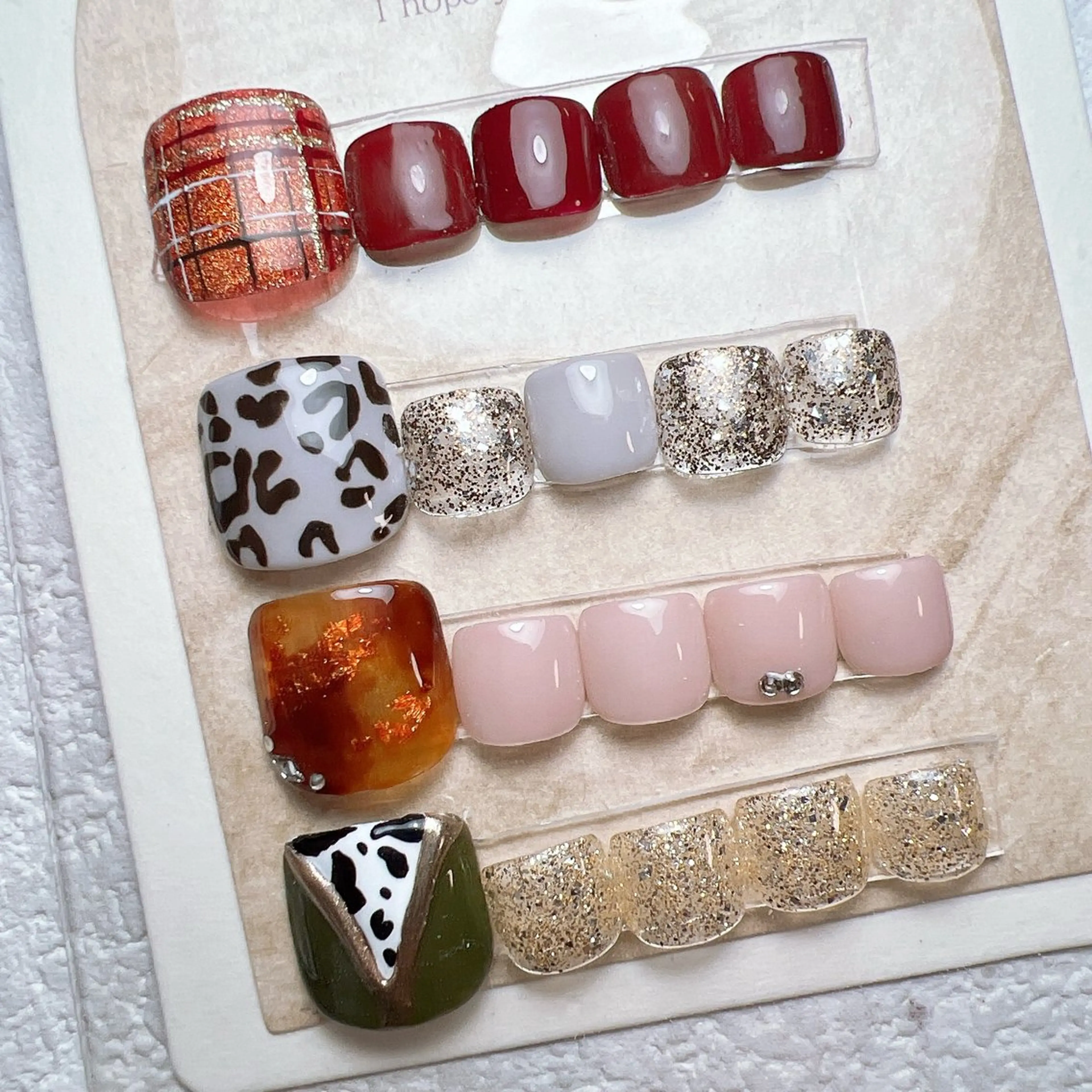 秋のフットネイル🍂親指デザイン✨カラーチェンジ+110円/ご新規様オフ代込みの写真