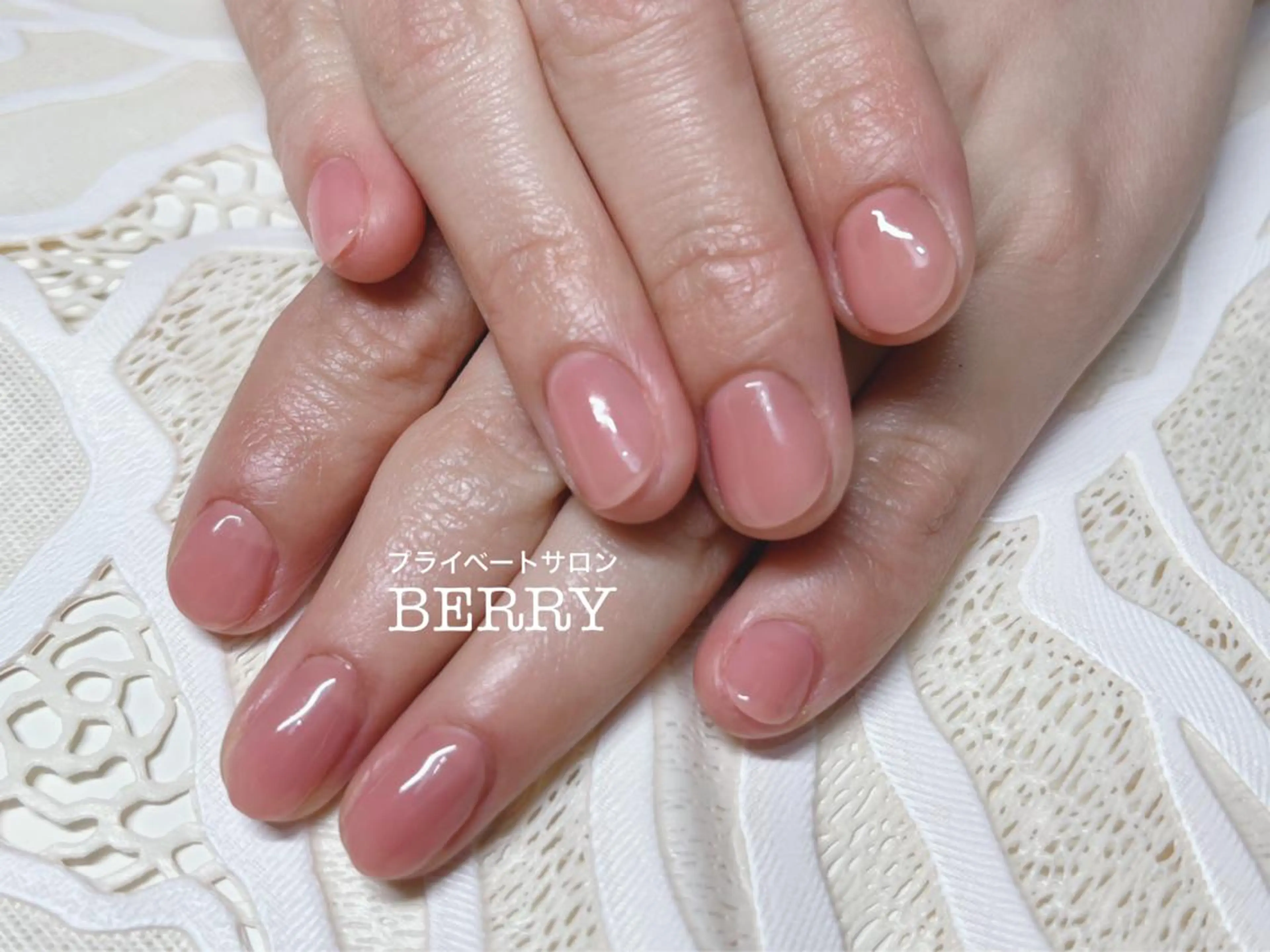 ネイル 入学式 卒業式 ワンカラーネイル シンプルネイル 春ネイル ハンドネイル プライベートサロン BERRY所属・プライベートサロン BERRYのエステ・リラクイメージ