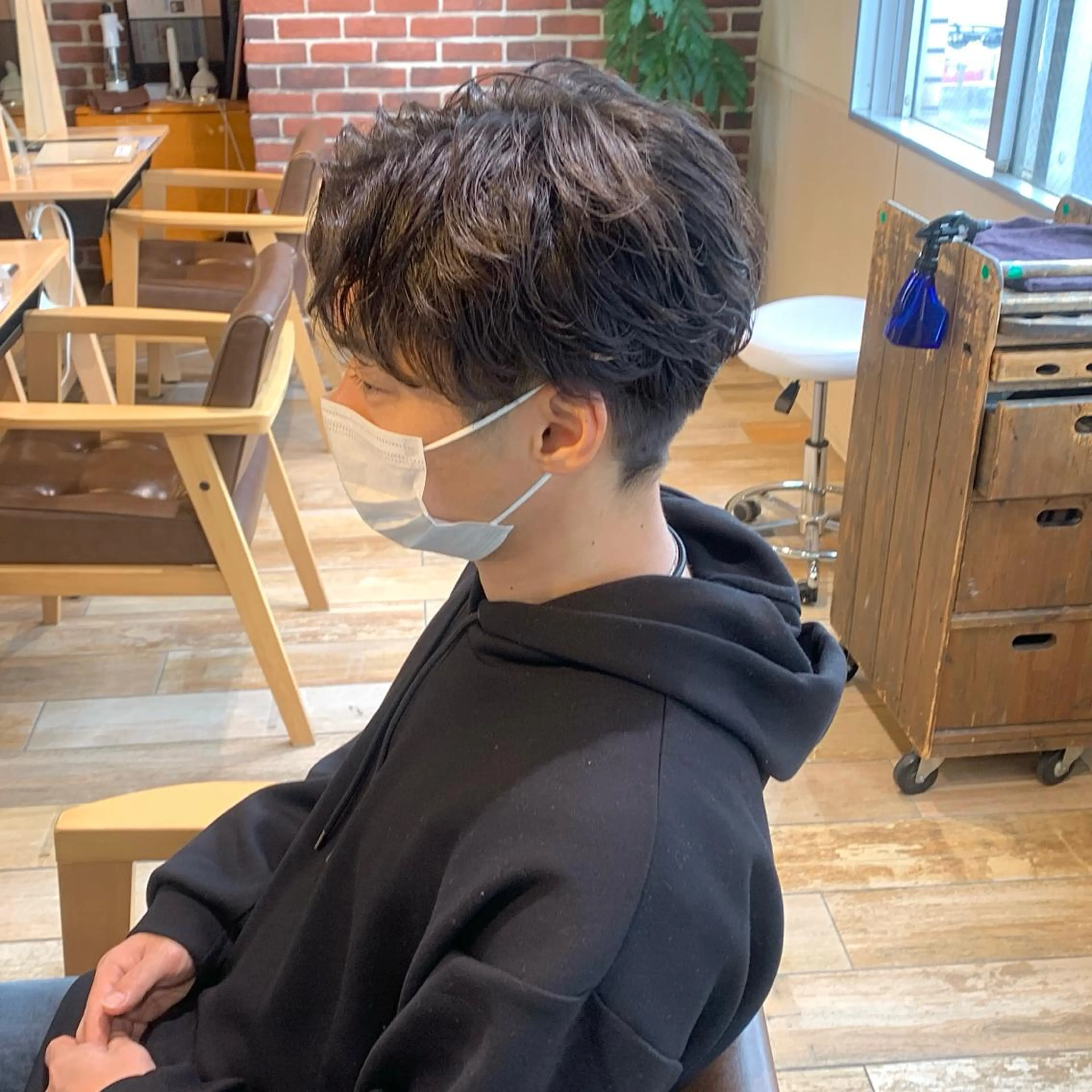 パーマ メンズ カルマパーマ メンズ韓国風 メンズパーマ メンズパーマ&メンズ 縮毛矯正ならヒラノのヘアスタイル