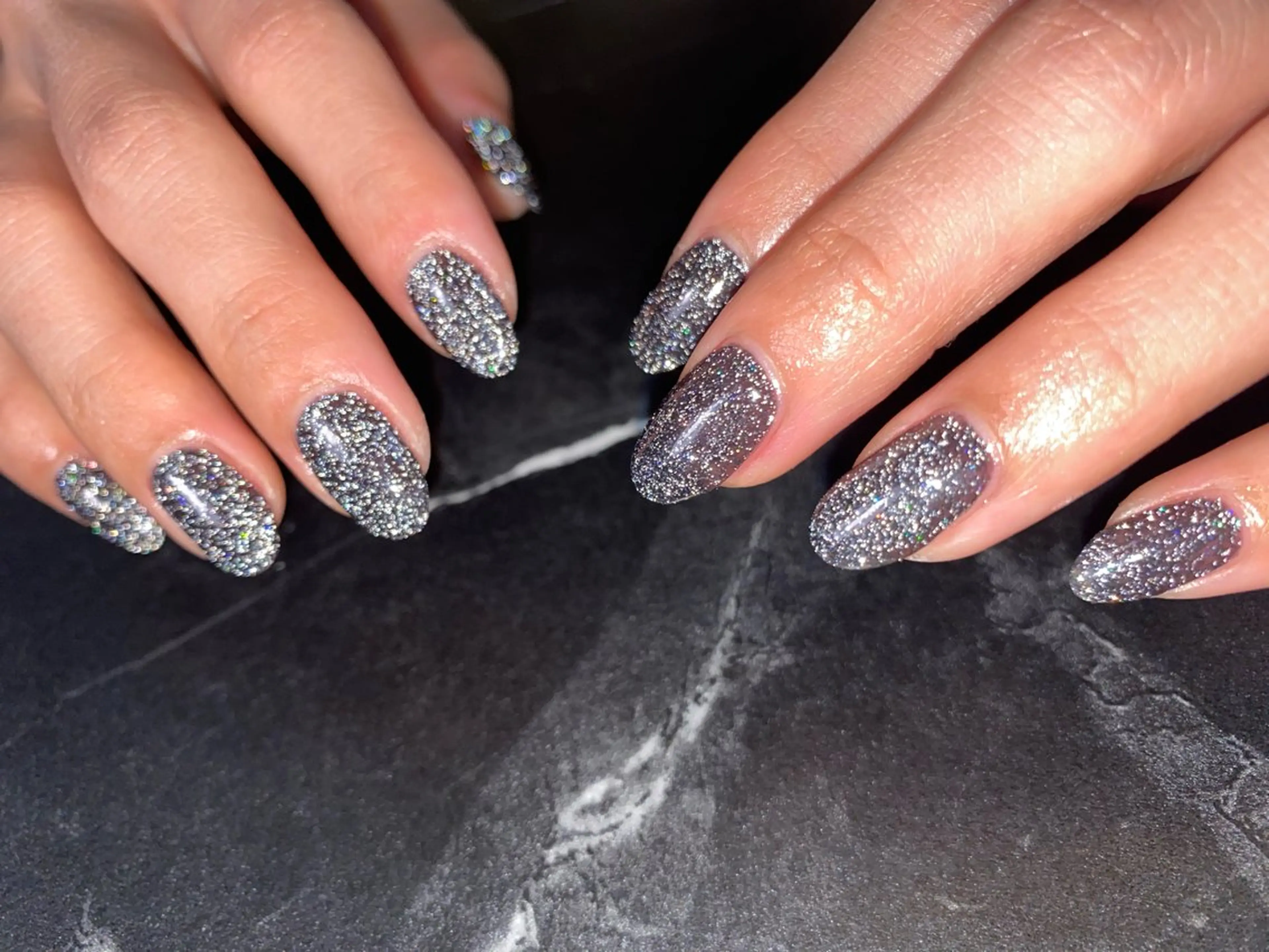 ネイル Ｌｉｔ所属・Ｌｉｔ .のネイルデザイン