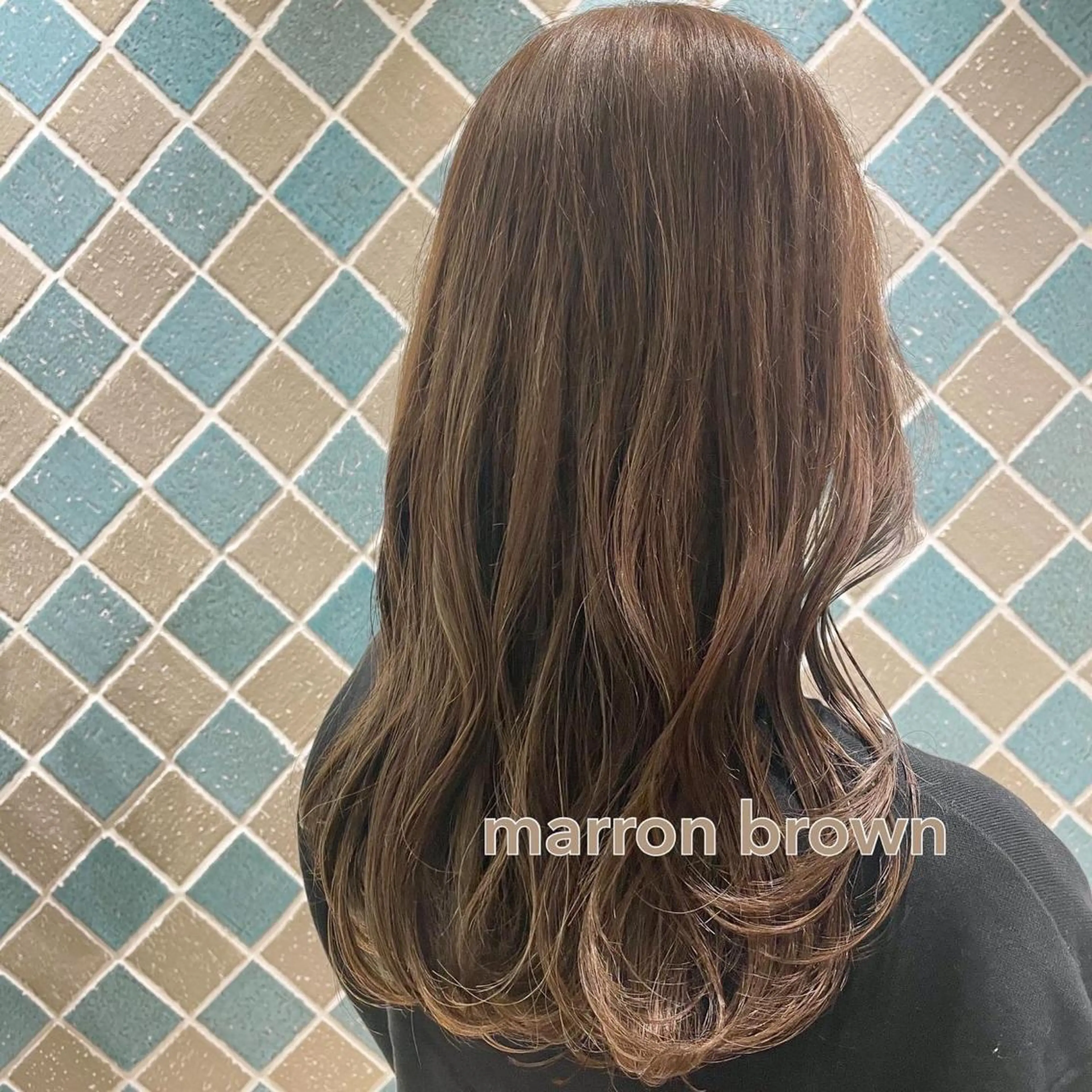 セミロング カラー ブリーチ 透明感カラー ハイライトカラー ハイライト SHEARA BY CARE所属・. AYUKAのヘアスタイル