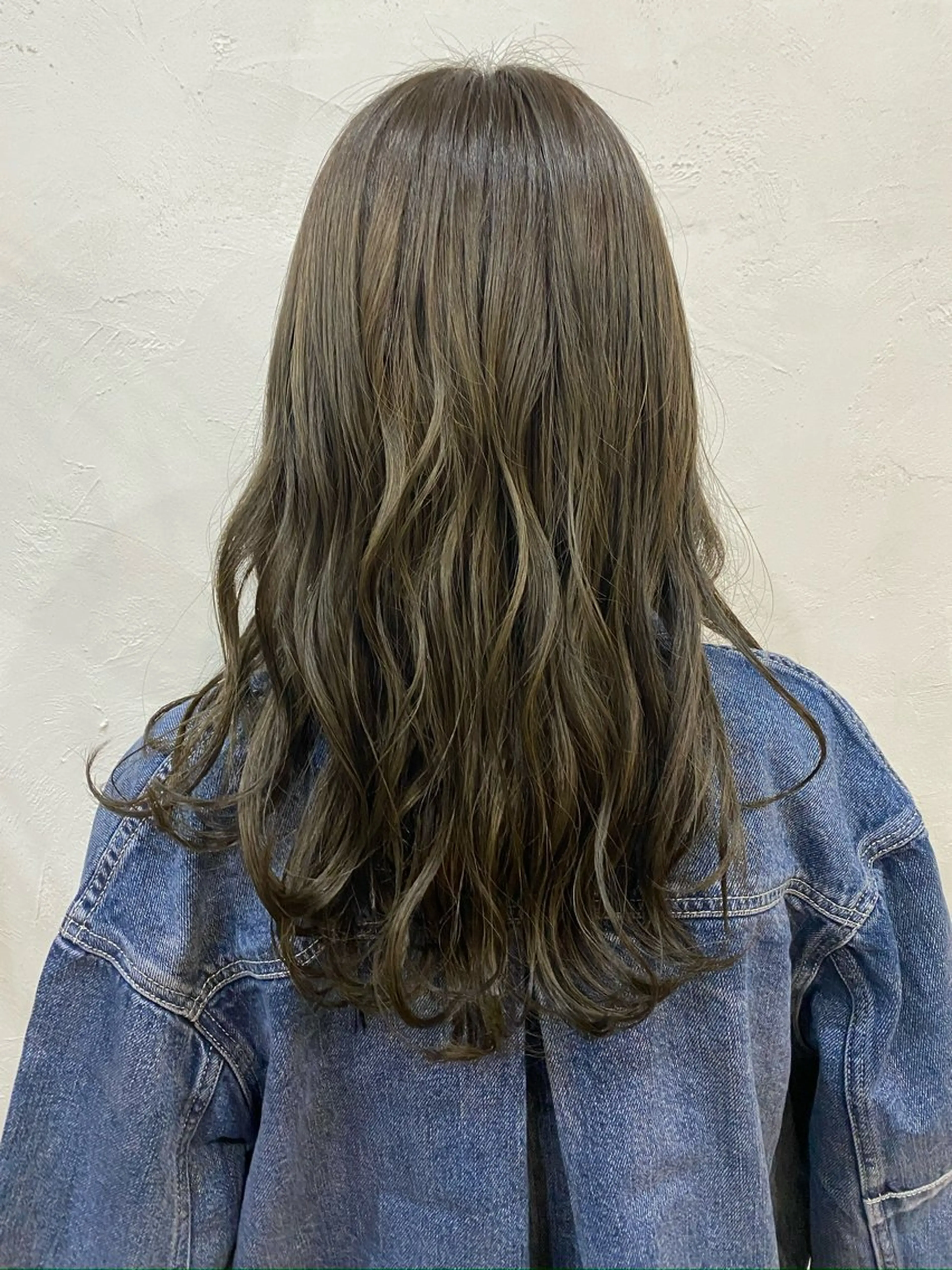 セミロング 透明感カラー🍃 レイヤースタイル✨葵のヘアスタイル