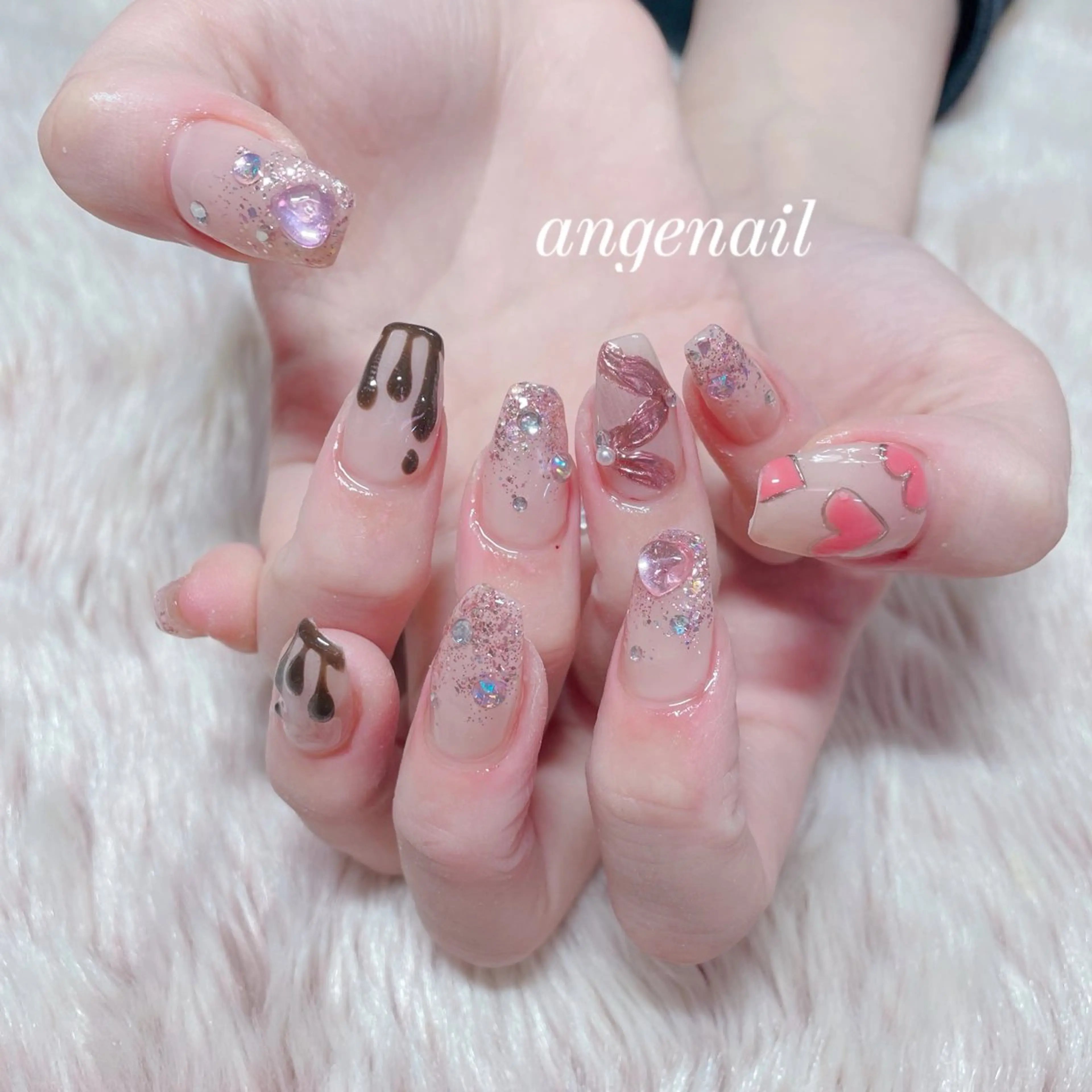 ネイル ハンドネイル オーナーネイリスト MAKIのネイルデザイン