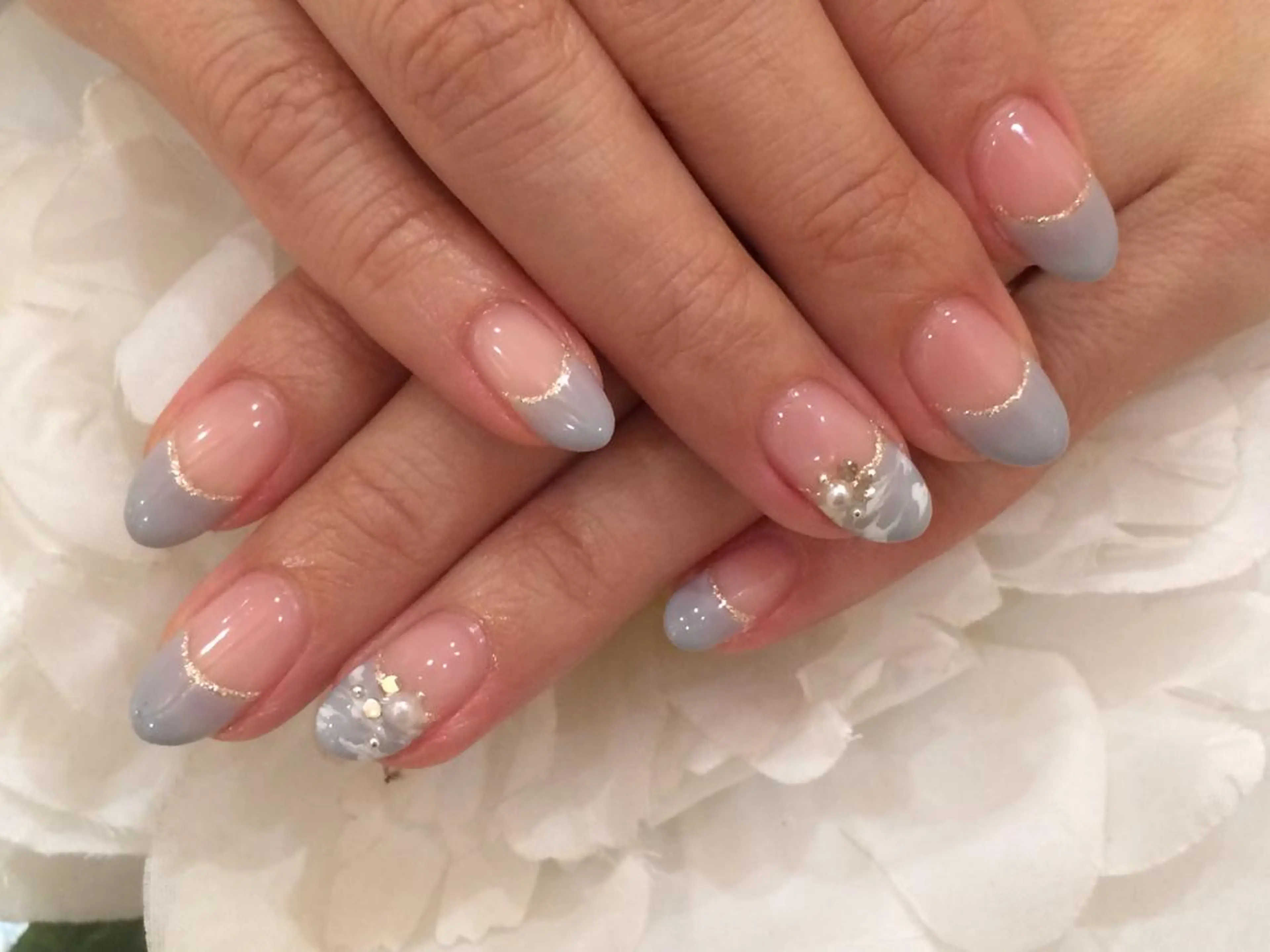 ショート SINCERELY シンシアリー🌈のネイルデザイン