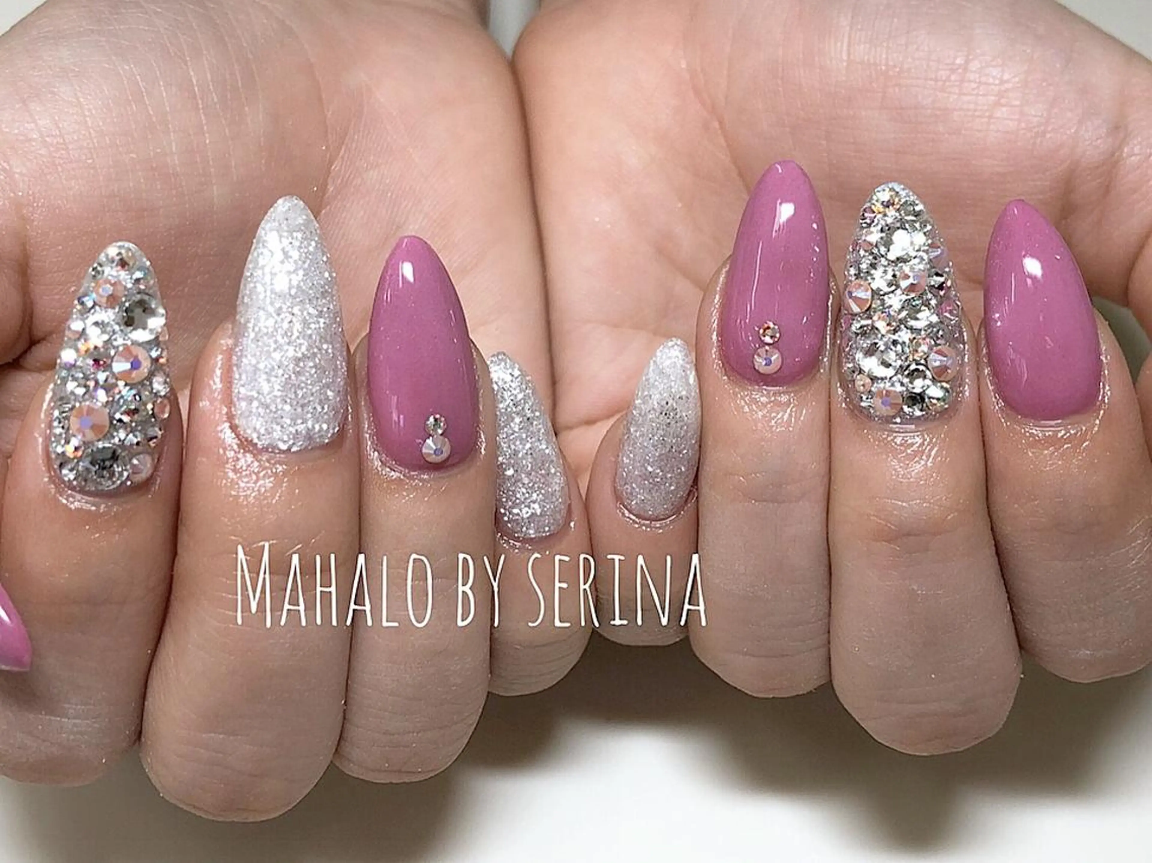 ミディアム カラー ネイル SUNNY BAE. SERINAのネイルデザイン