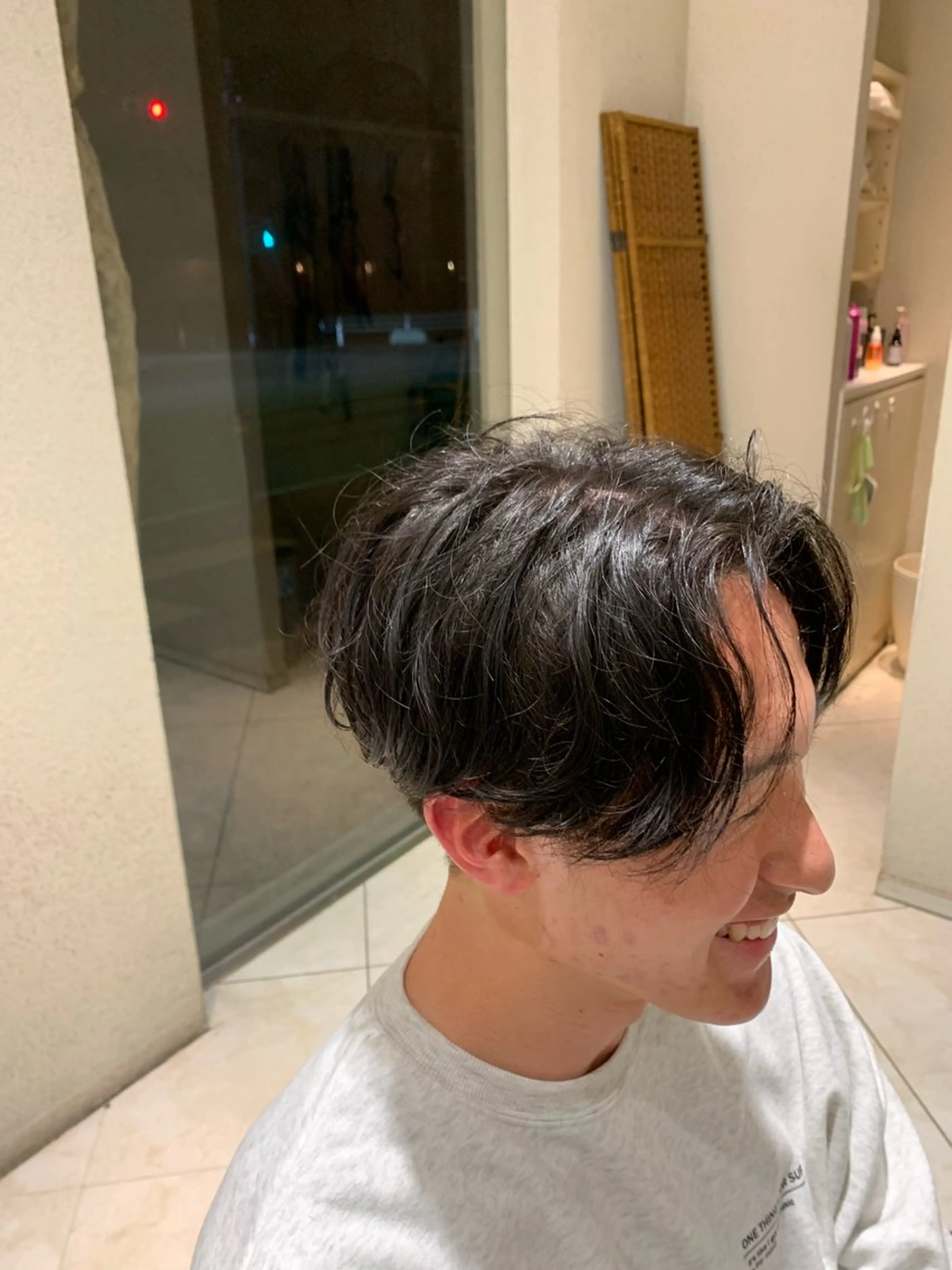 ショート パーマ LA.DONNAADDESSO所属・山中 翔平のヘアスタイル