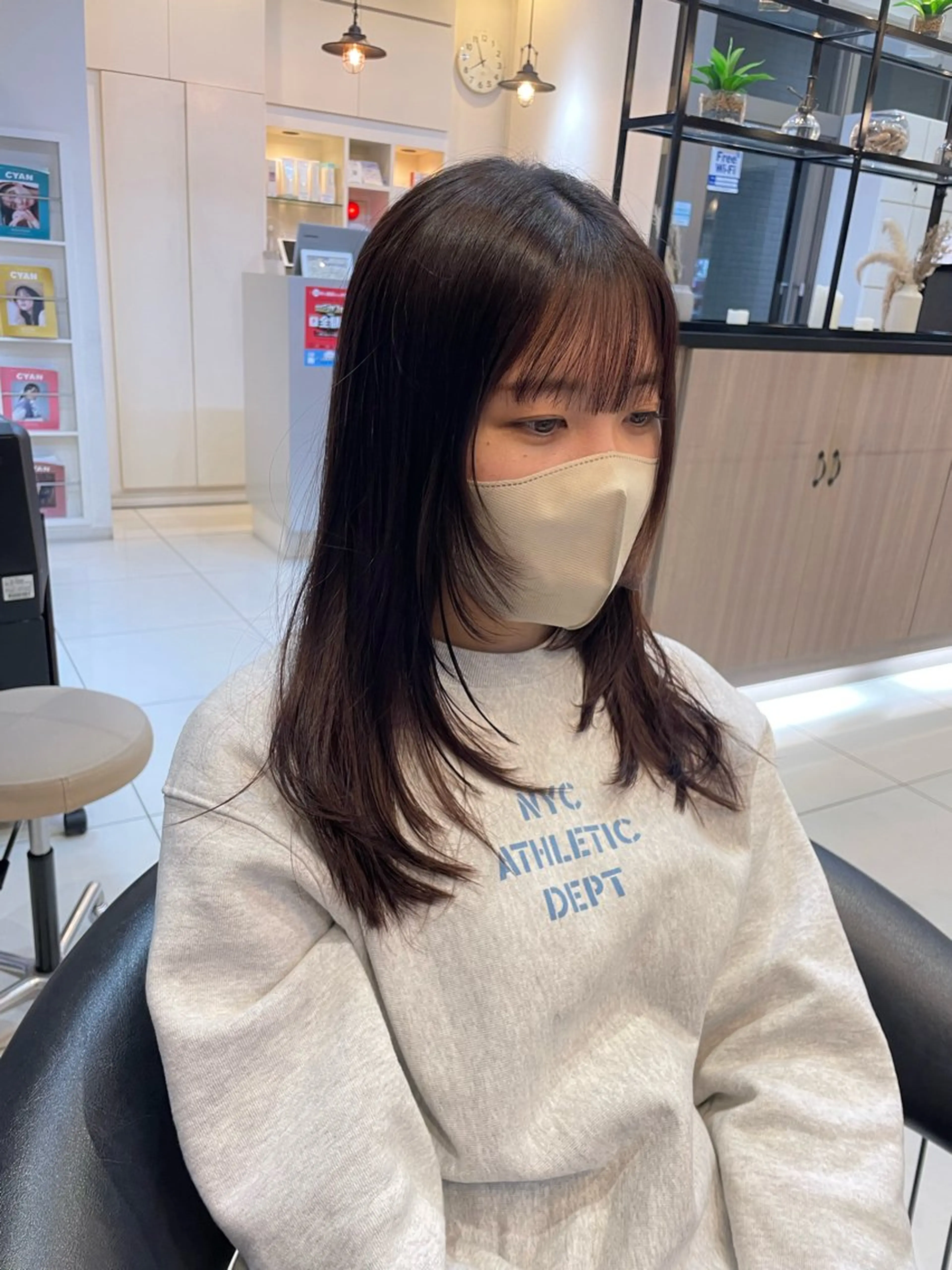 似合わせカット+イルミナカラー + Aujuaトリートメント2stepの写真