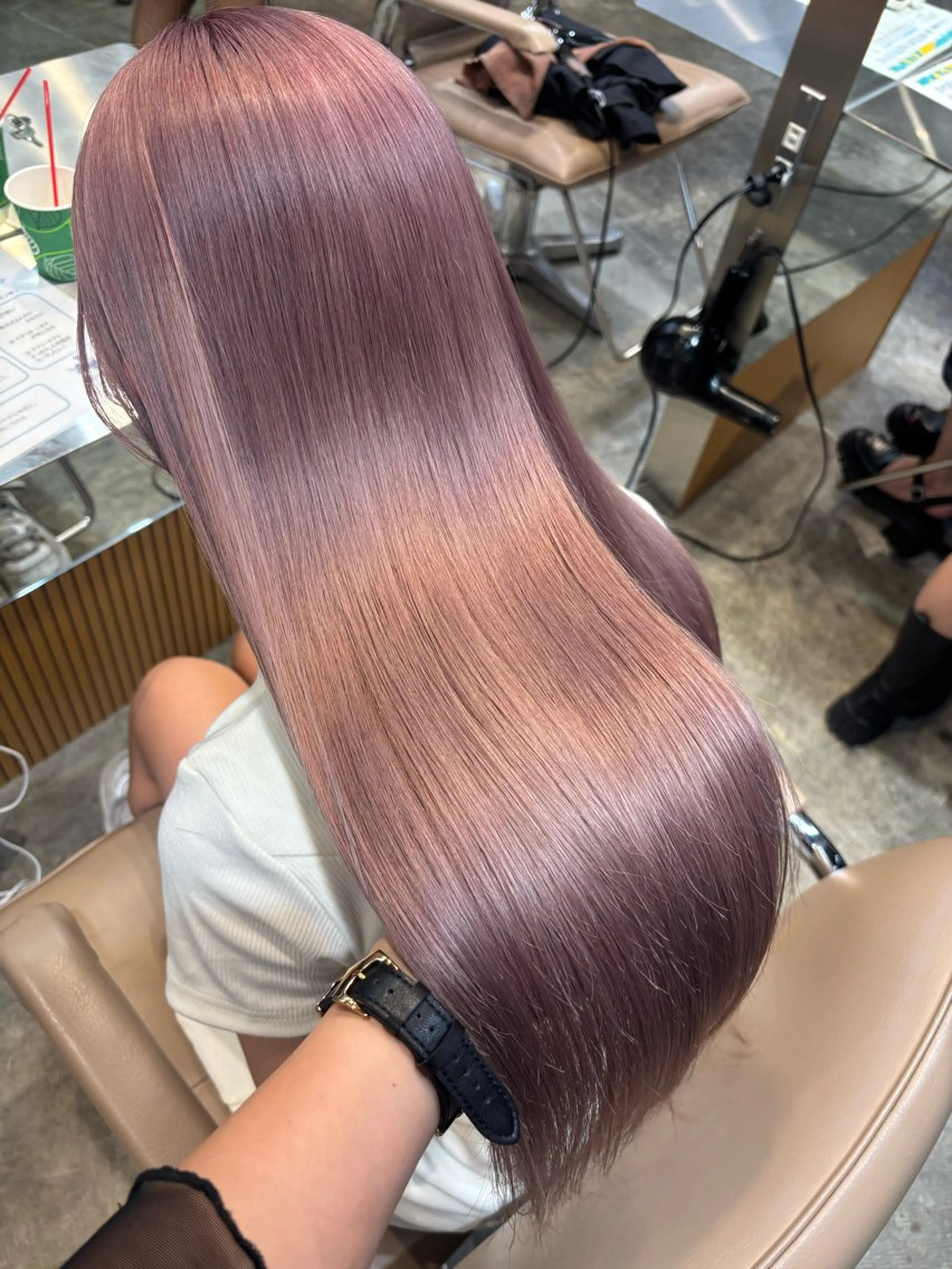 【 🎀minimo限定価格🎀 】リタッチ + オンカラー＋髪質改善Aujuaトリートメント✨✨の写真