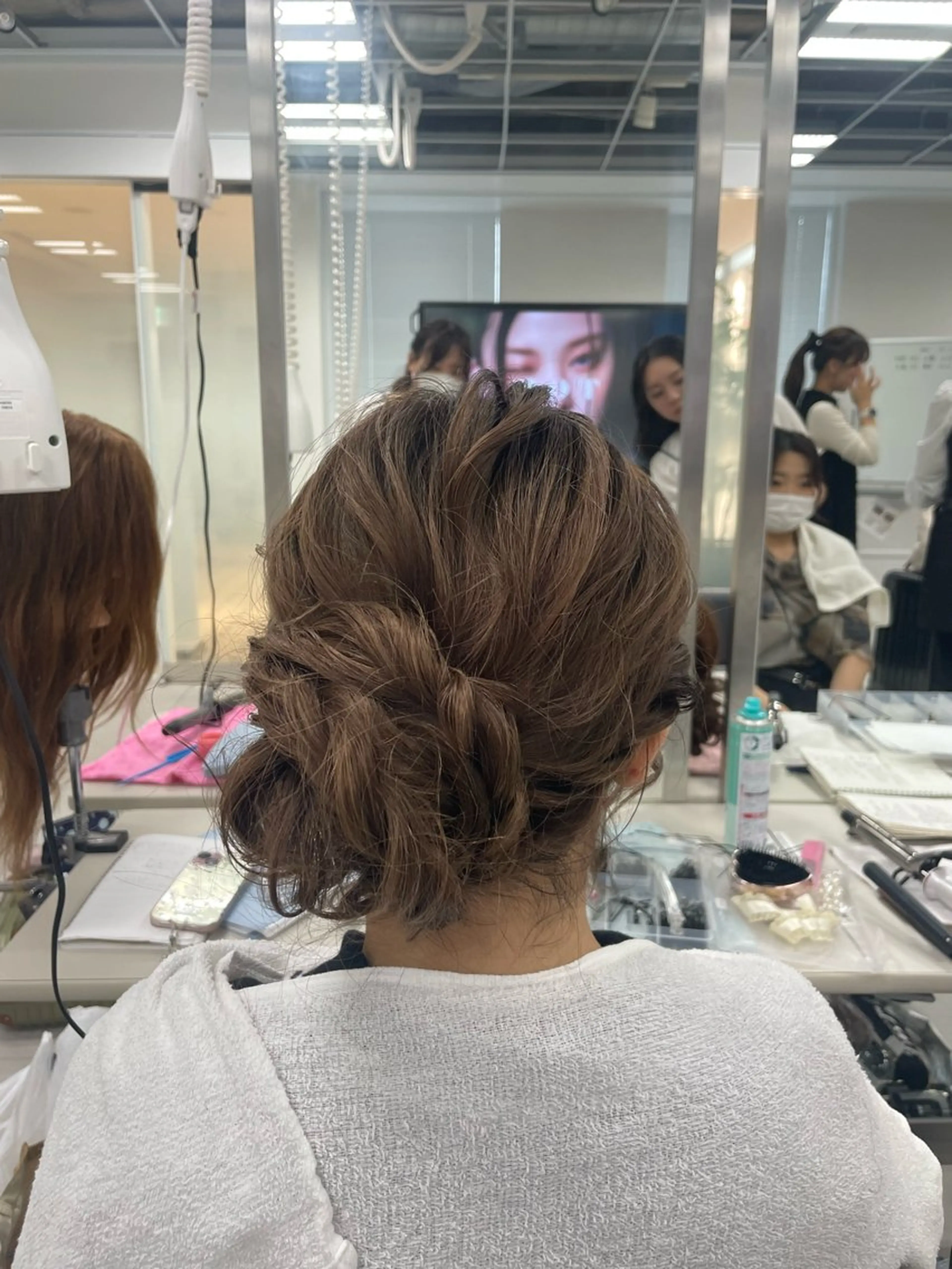 ヘアアレンジ hiyori /透明 感ピンク/ラベンダーのマツエク・マツパデザイン