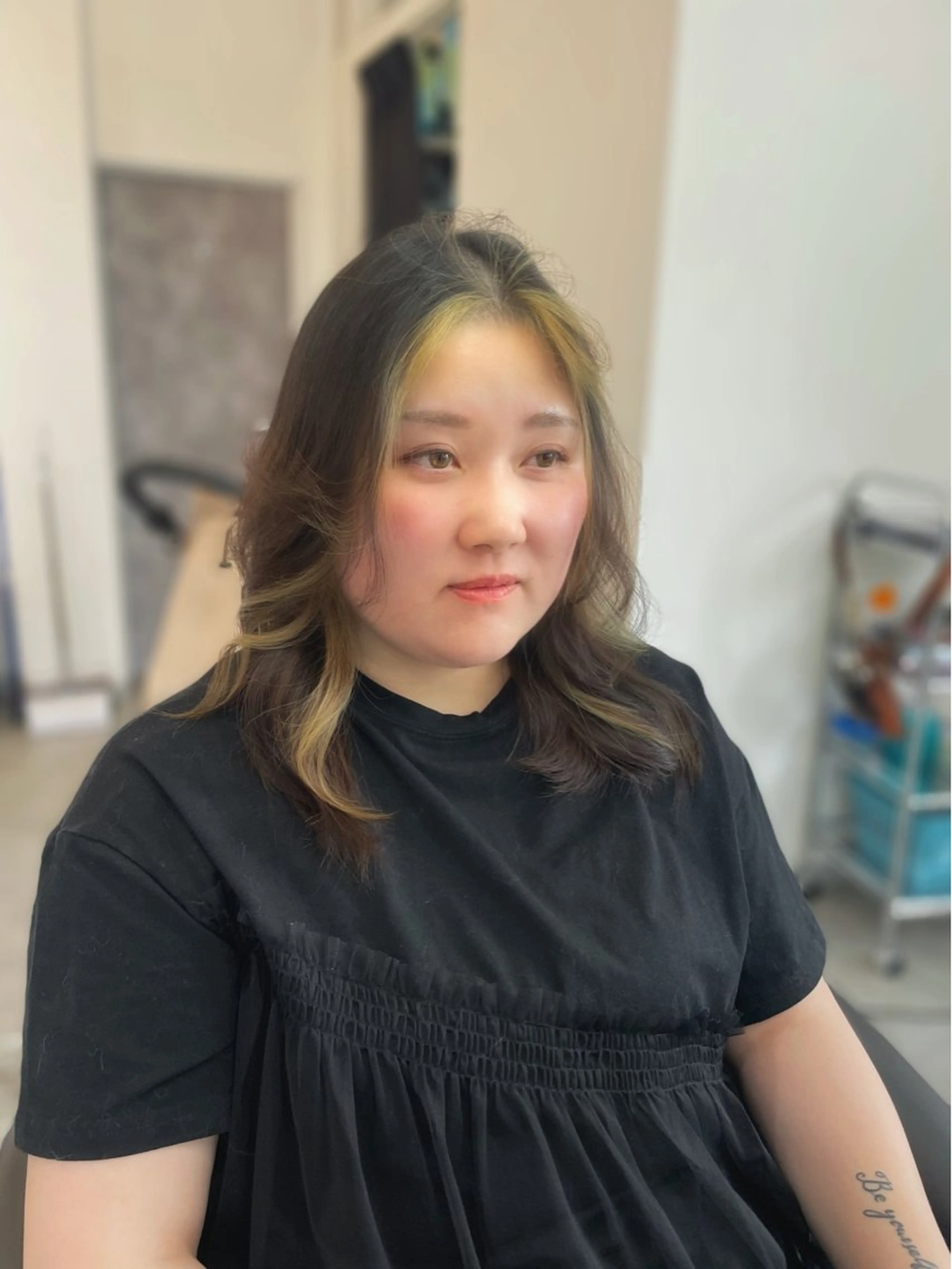 セミロング くびれヘア レイヤーカット ヘアカラー トリートメント ARARE HAIR みゆきのヘアスタイル