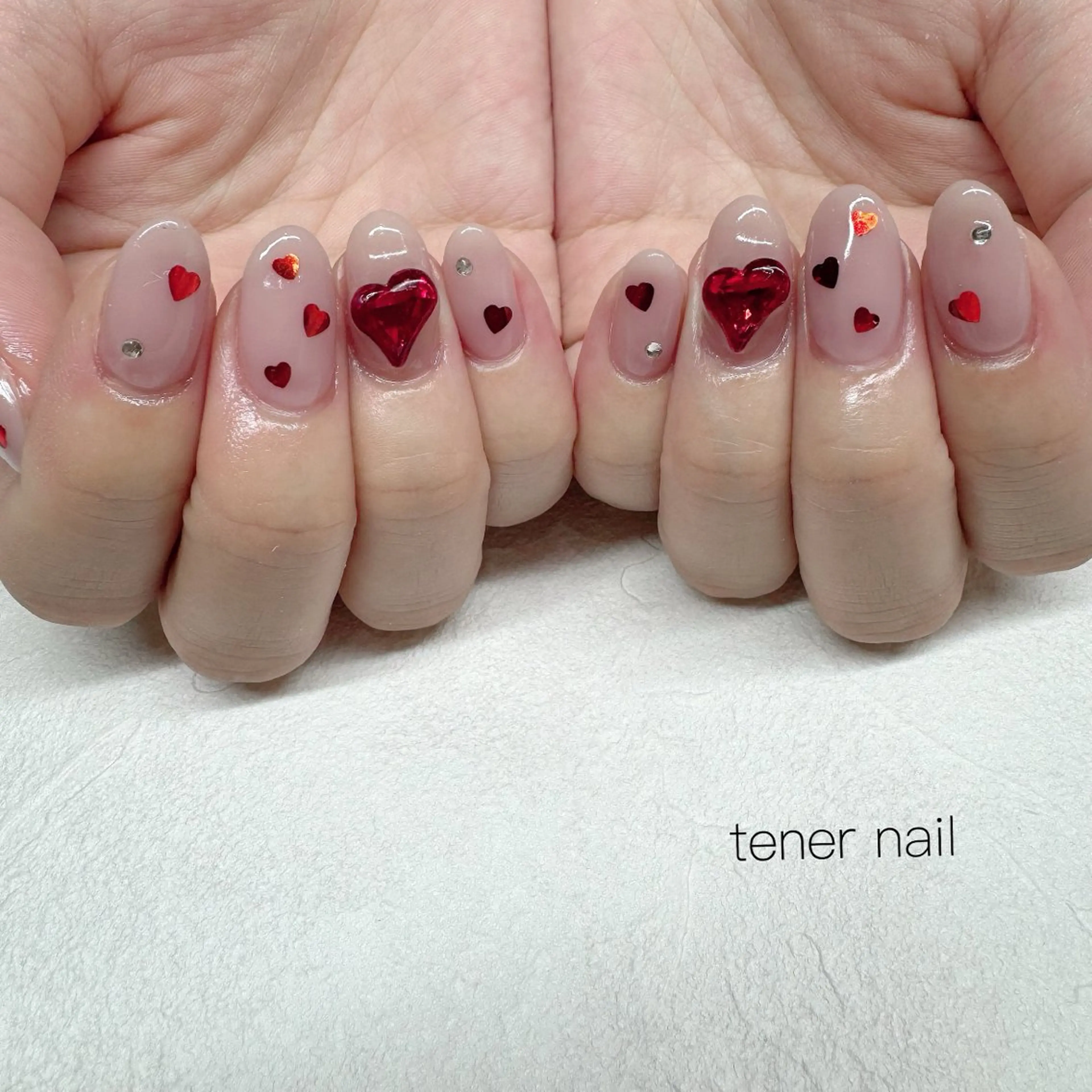 ネイル ハート ハンドネイル tener  nail  テネルネイル所属・テネルネイル tener nailのネイルデザイン