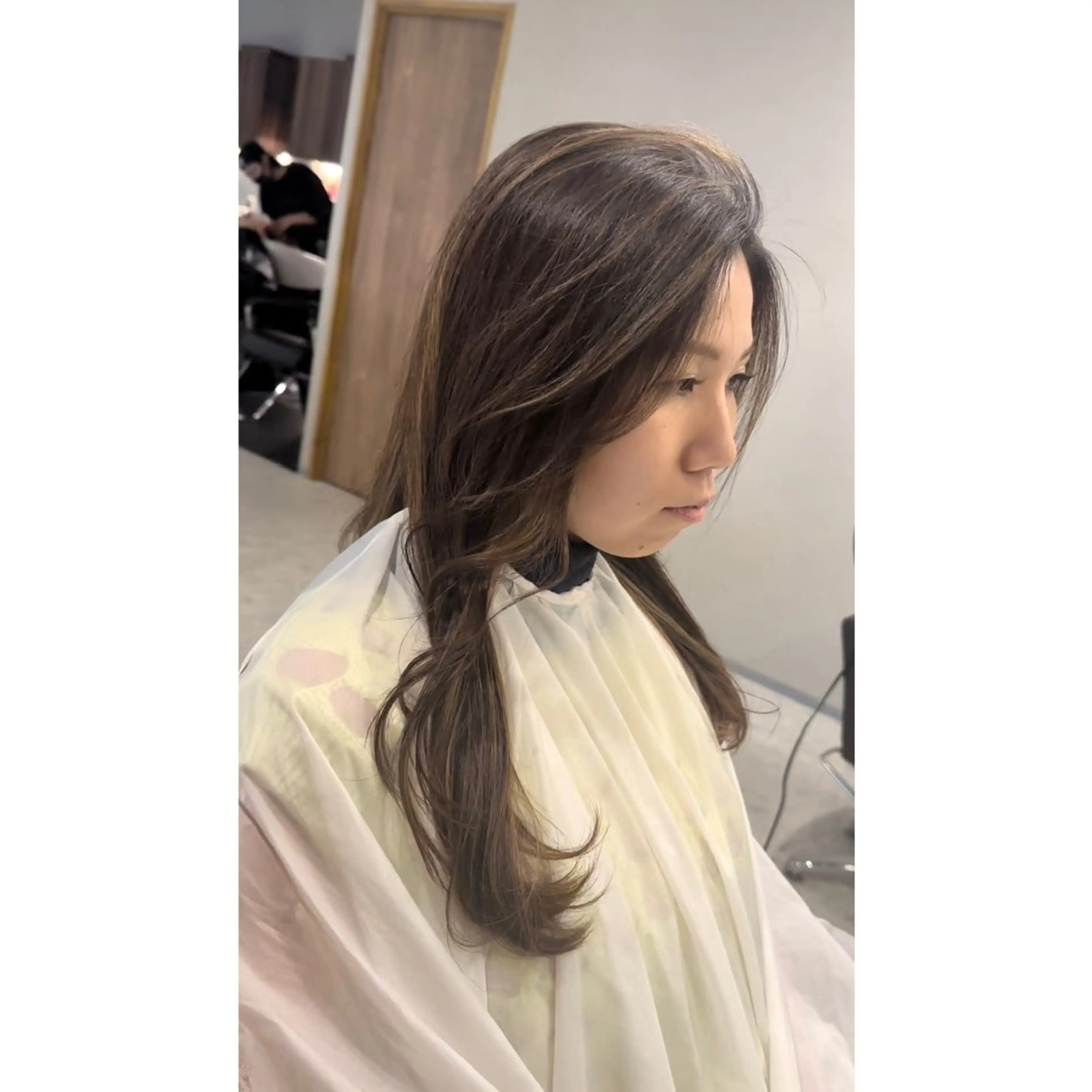 ロング ハイライト ヘアカラー トリートメント Forest. -髪質改善-のヘアスタイル