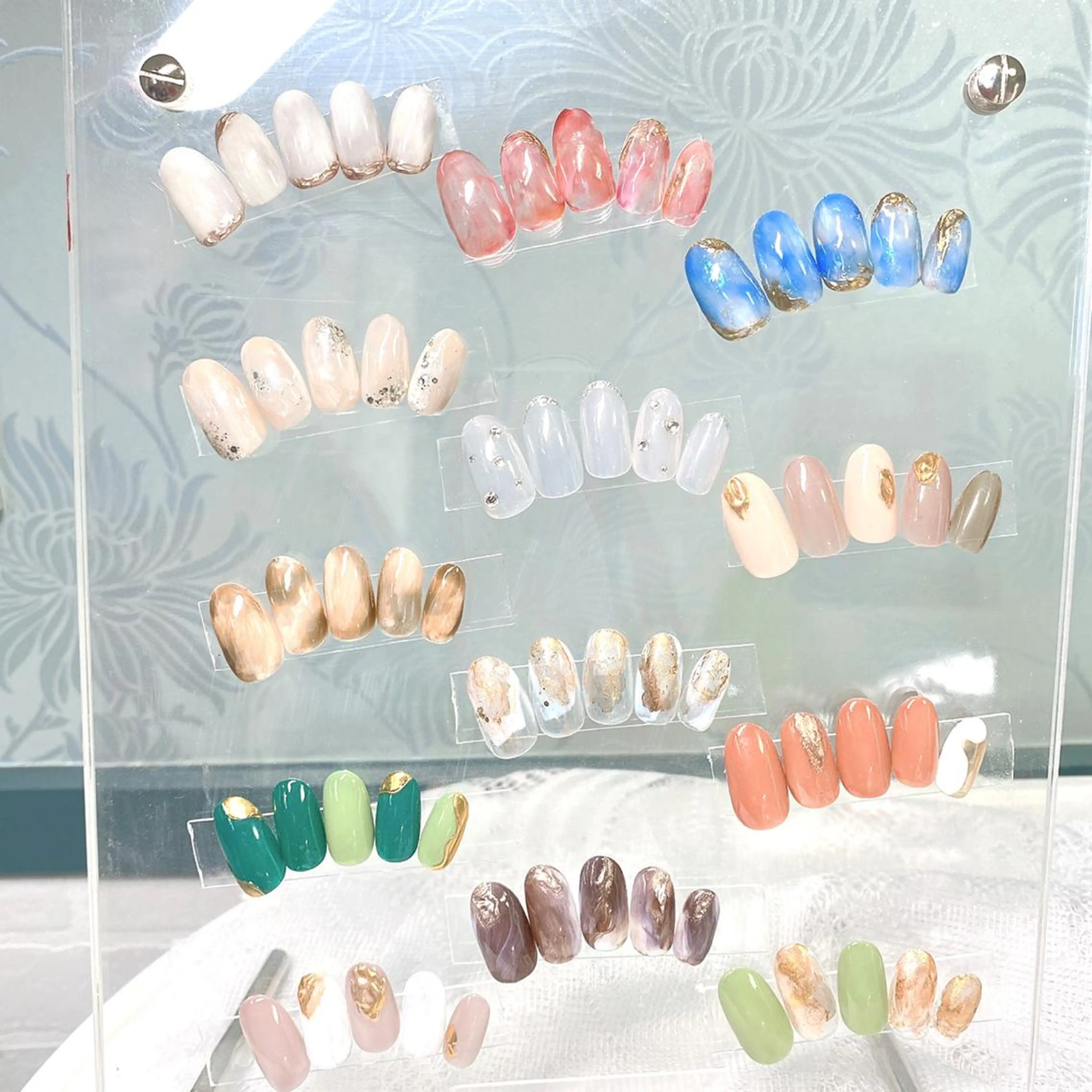 ネイル ハンドネイル ハンドケア 【育児休暇中】今中 沙季のネイルデザイン