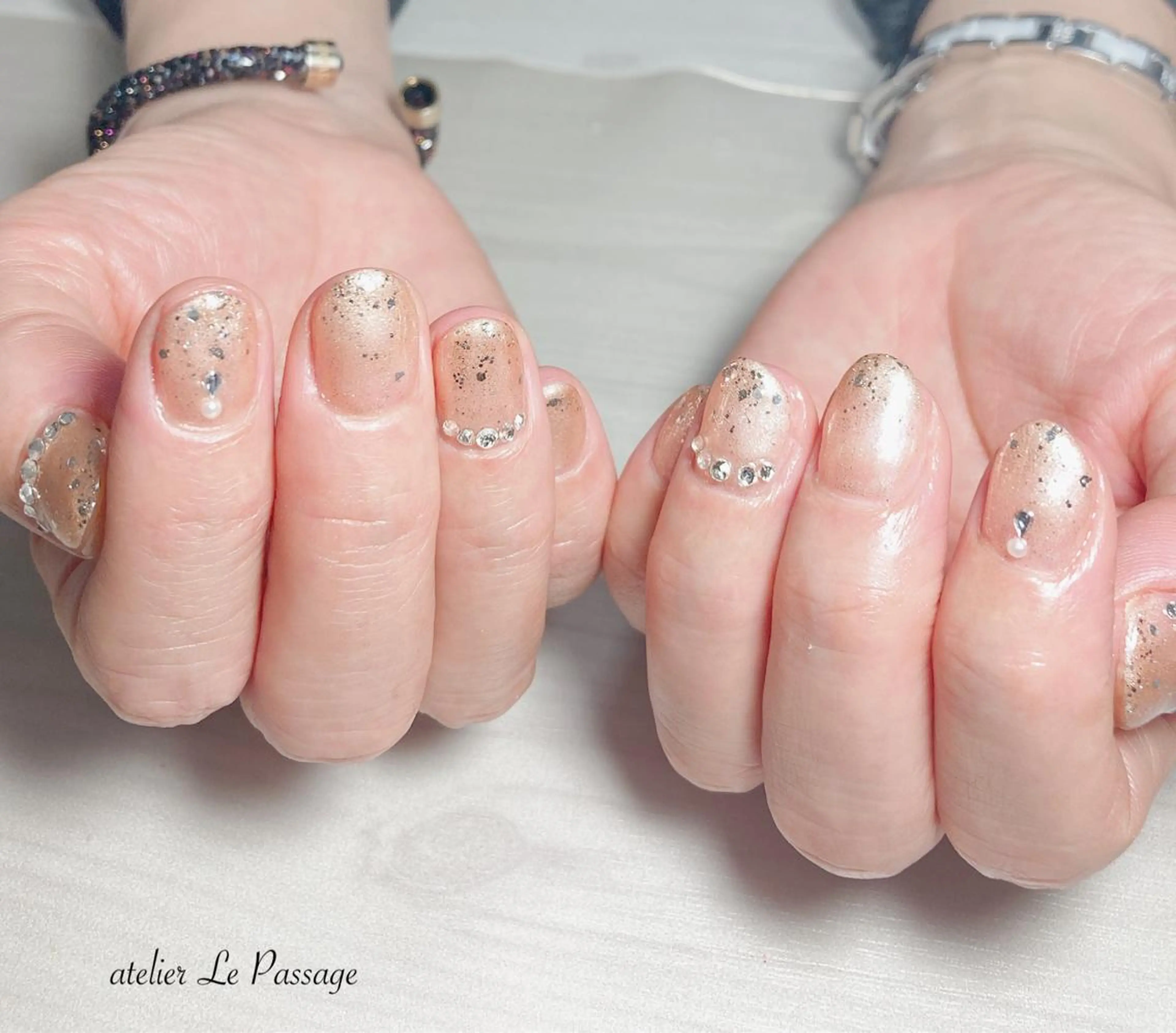 ネイル ジェルネイル オフィスネイル ワンカラーネイル パラジェル シンプルネイル Atelier Le Passage所属・h nakatsukaのネイルデザイン