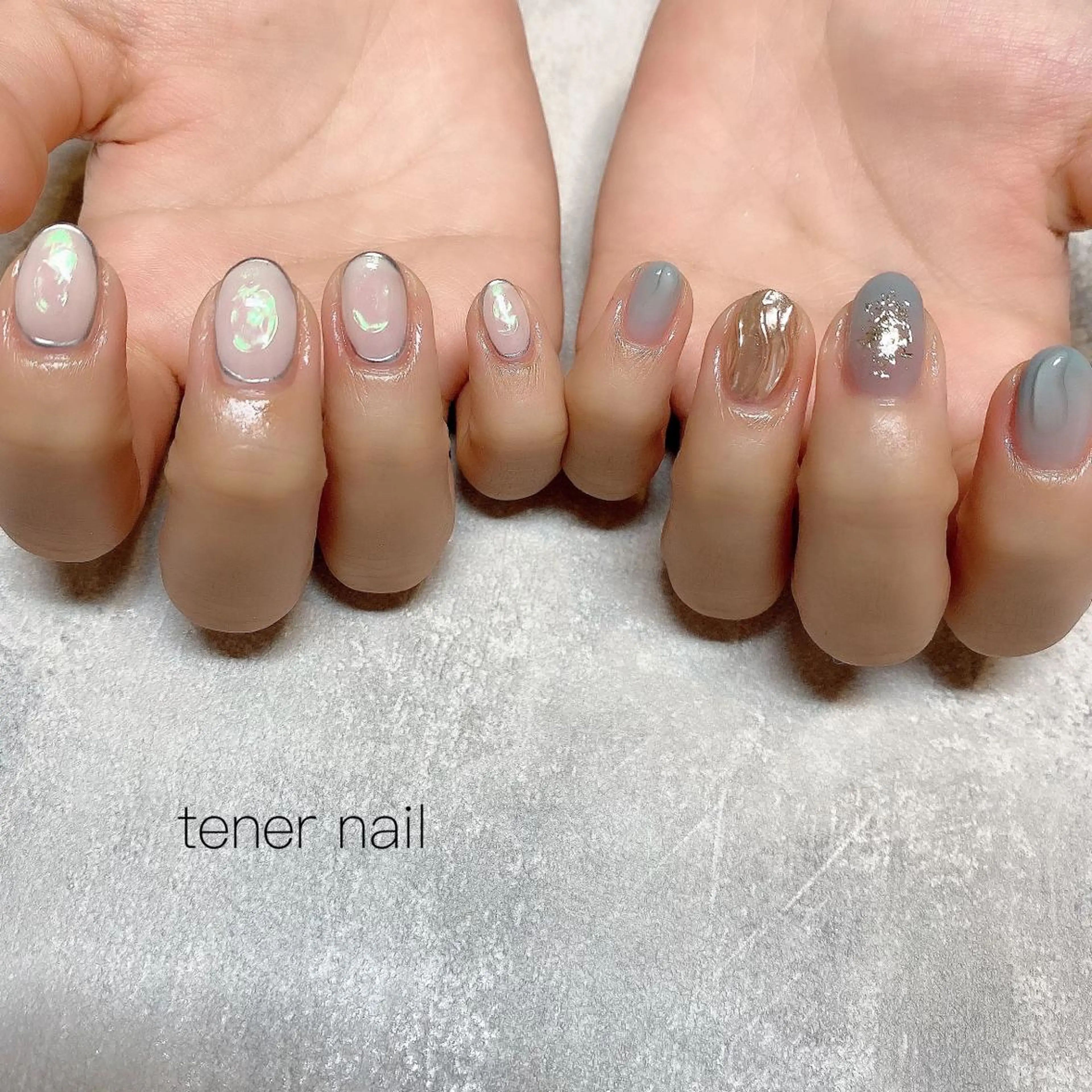 ネイル ブルー ホワイト tener  nail  テネルネイル所属・テネルネイル tener nailのネイルデザイン