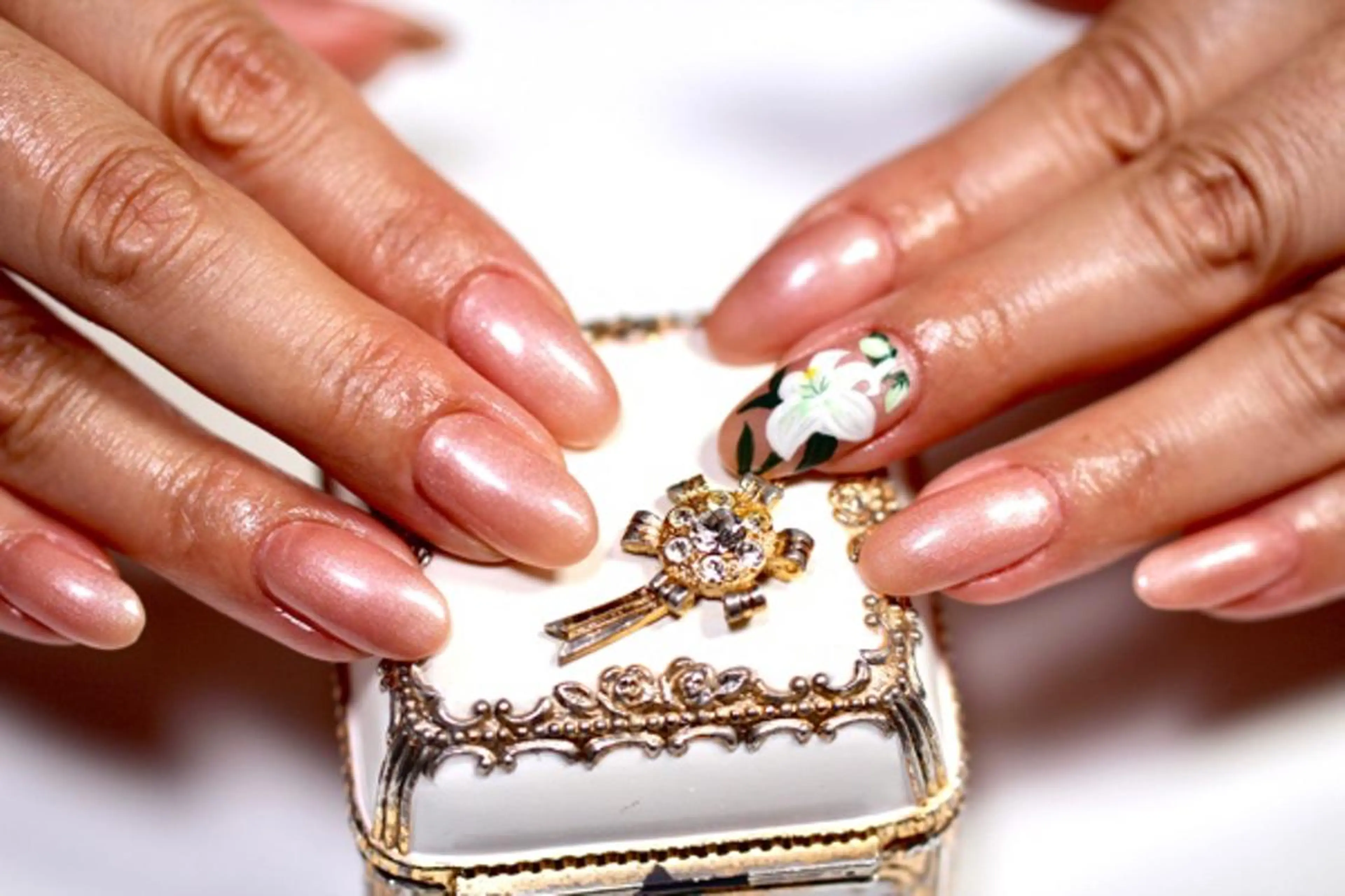 ネイル アートネイル ジェルネイル ワンカラーネイル ママリンド　志村坂上店所属・しみ えんのネイルデザイン