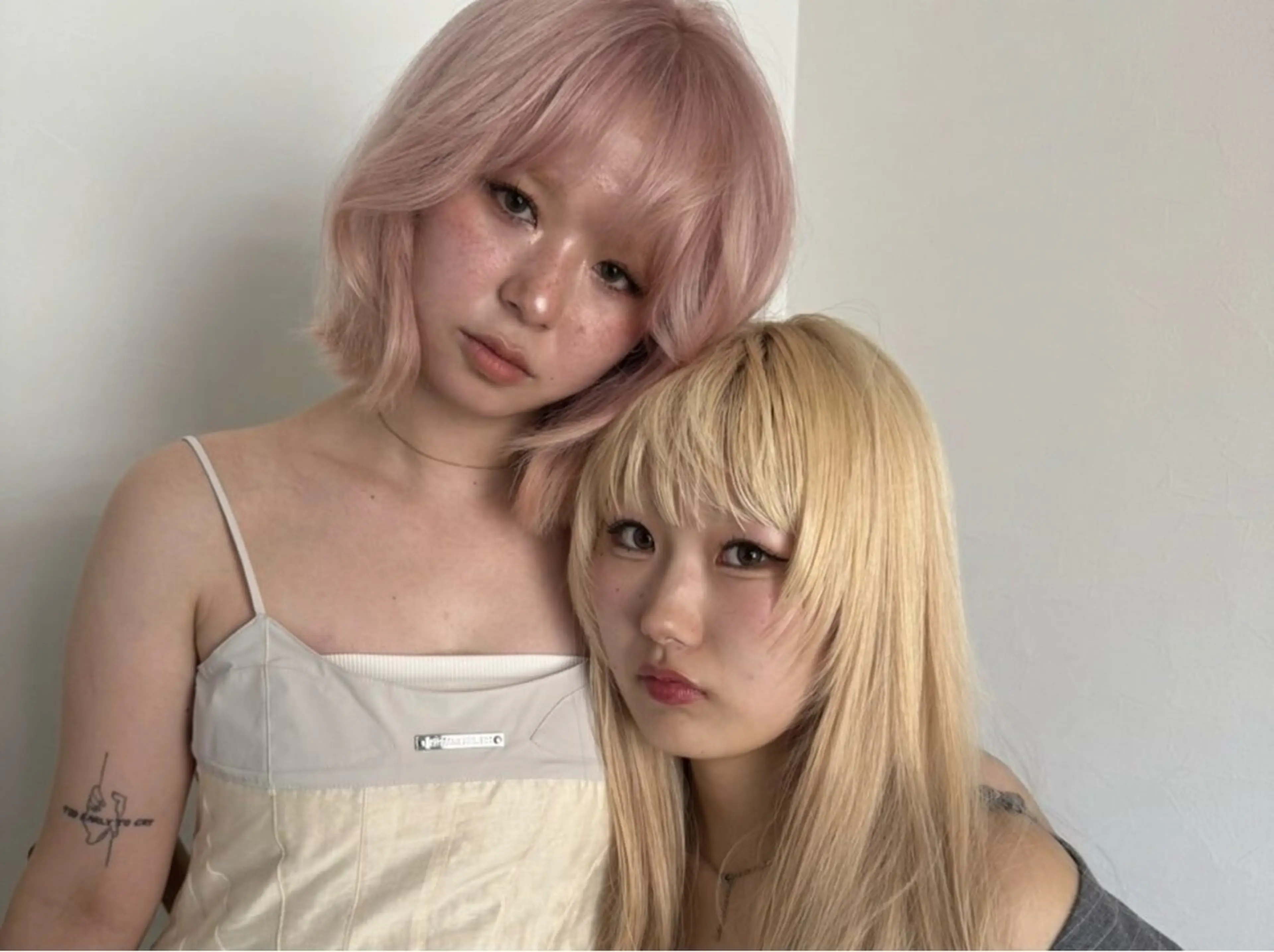 ロング ヘアカラー 梅田/ハイトーン/ 透明感カラー/縮毛のヘアスタイル