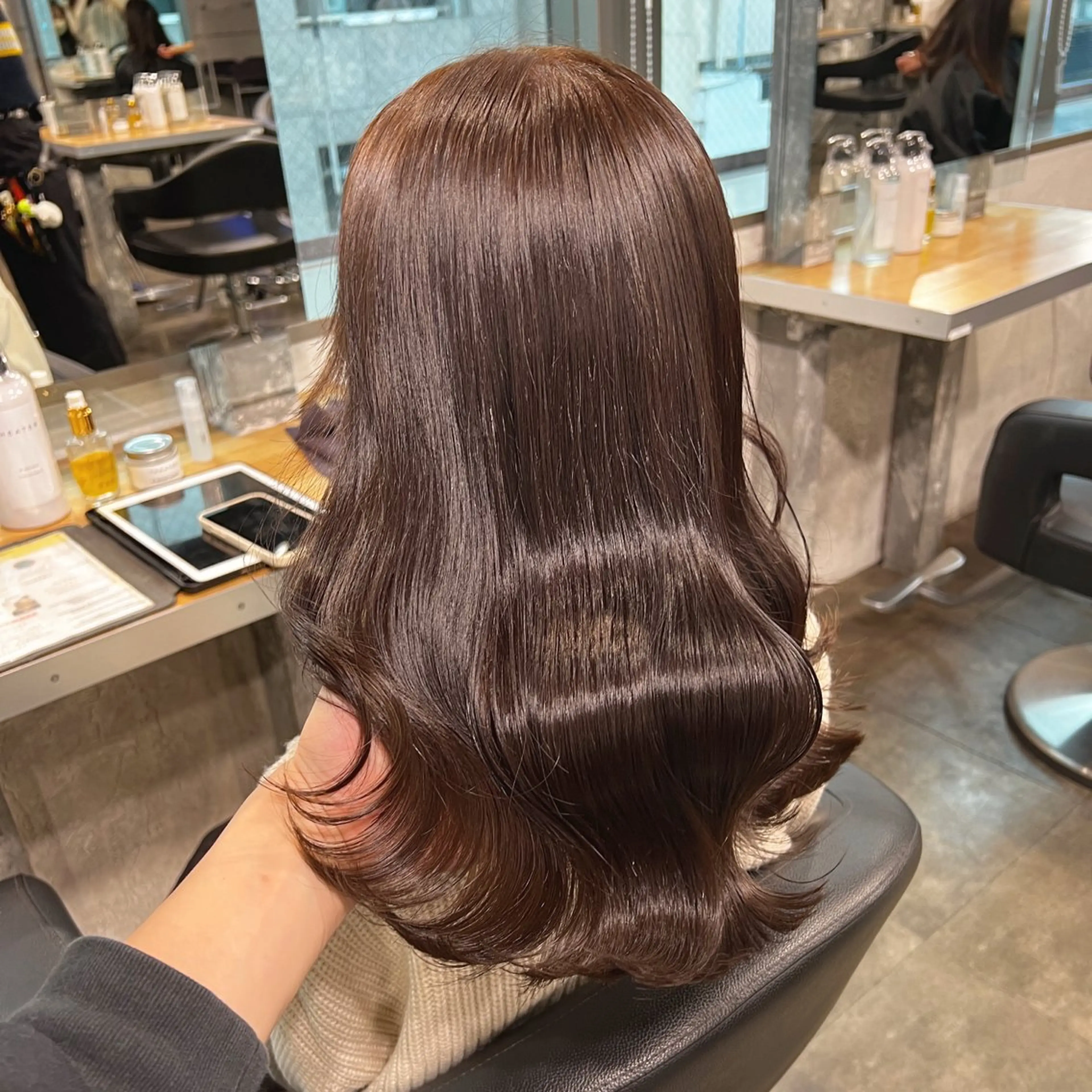 セミロング ヘアカラー ヘッドスパ ヘアセット ハイトーン 横浜💞ミオのヘアスタイル