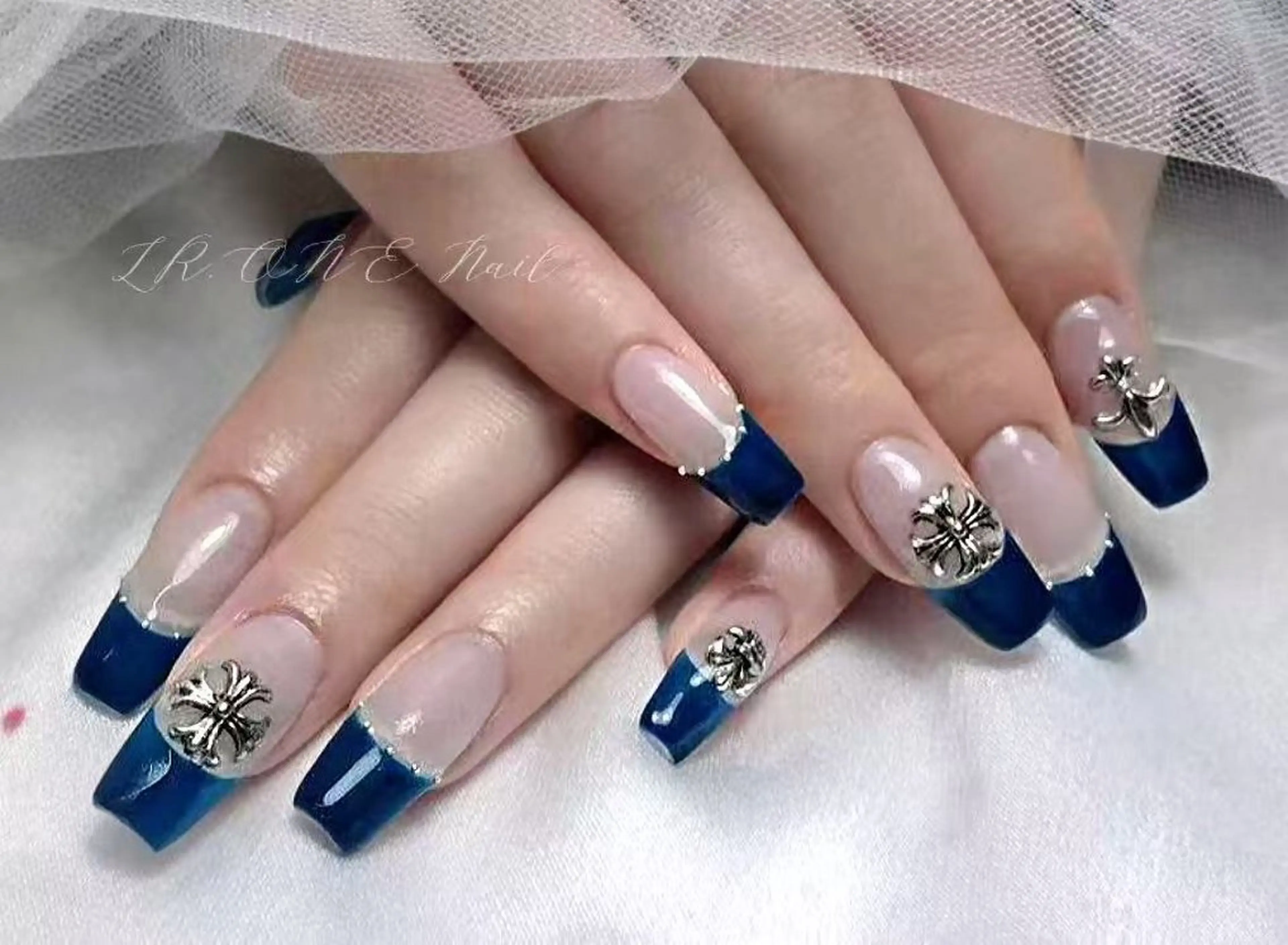 ネイル ハンドネイル ルラワンネイル エンのネイルデザイン