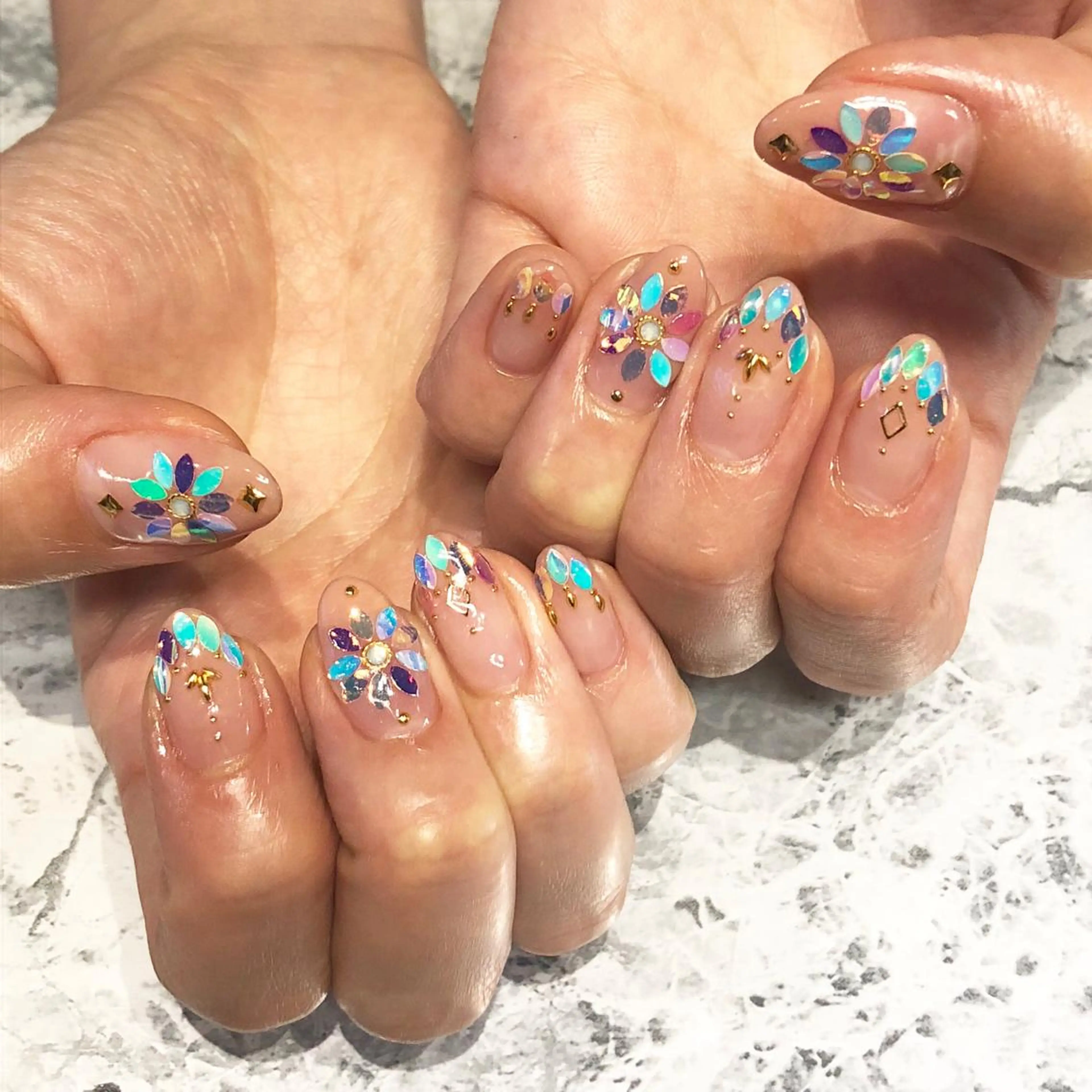 ネイル crestnail所属・小林 束紗のネイルデザイン