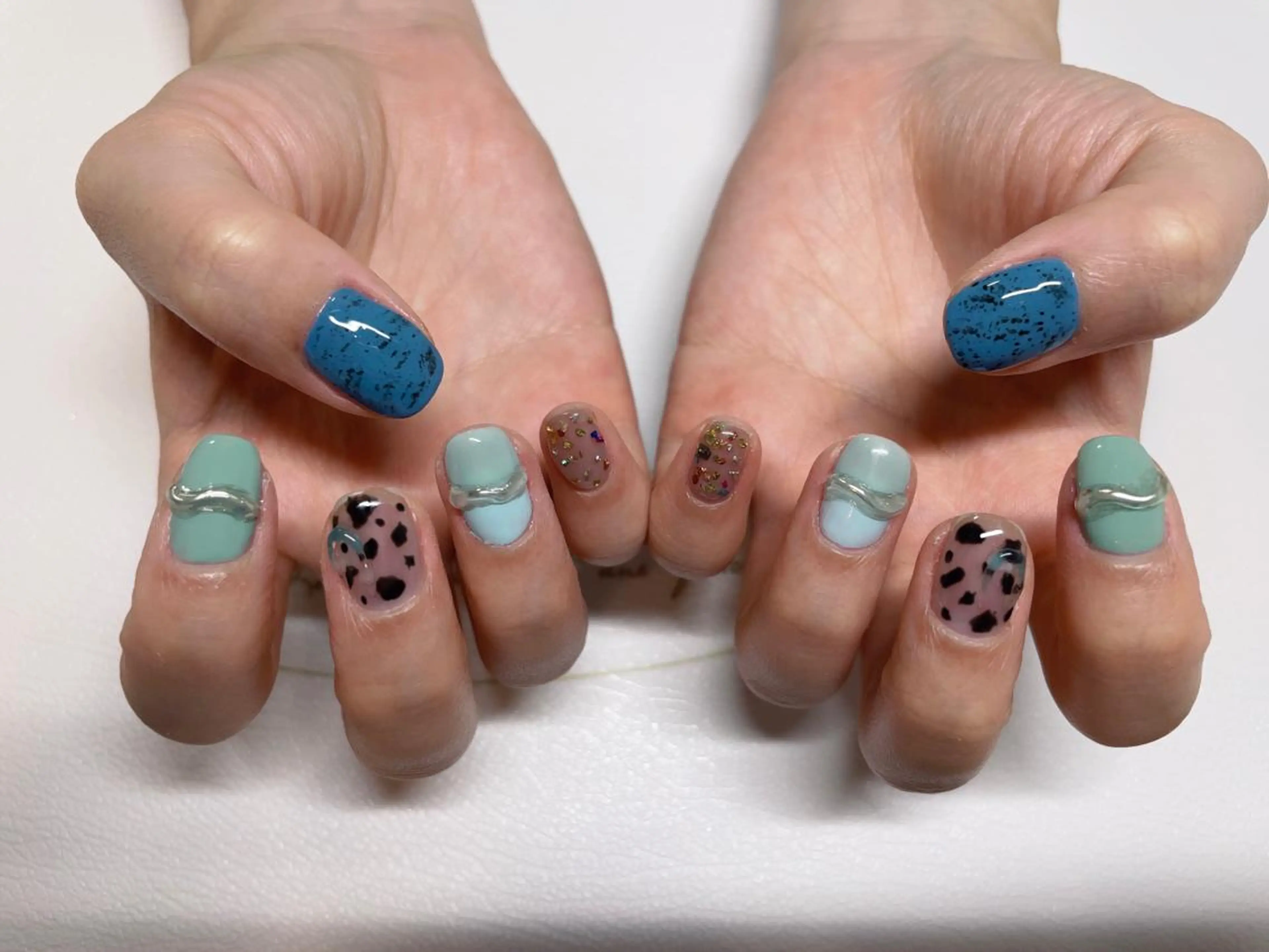 ネイル ニュアンスネイル エン Nail salonのネイルデザイン