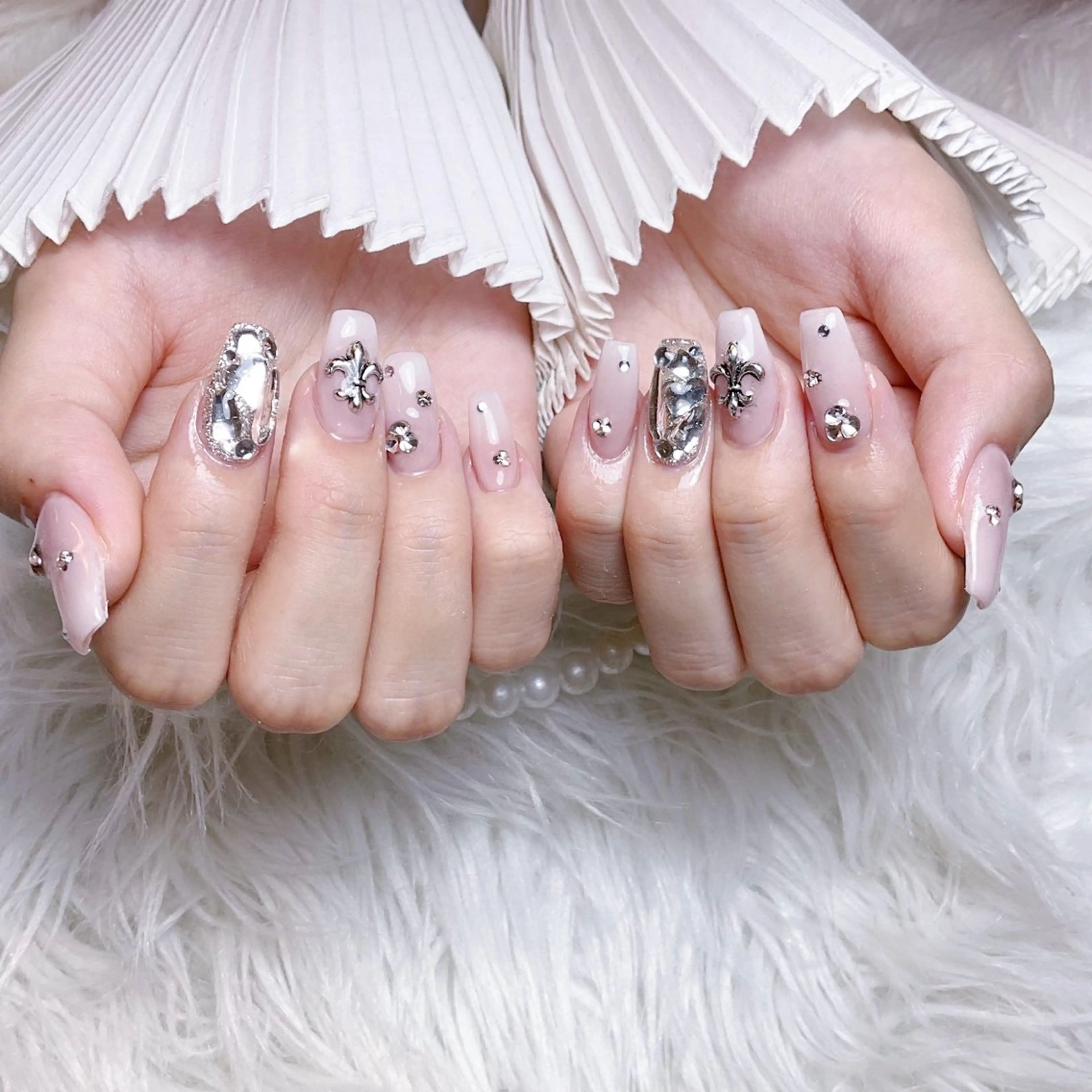 ネイル ハンドネイル 🌈Yun nail hyejin💋のネイルデザイン