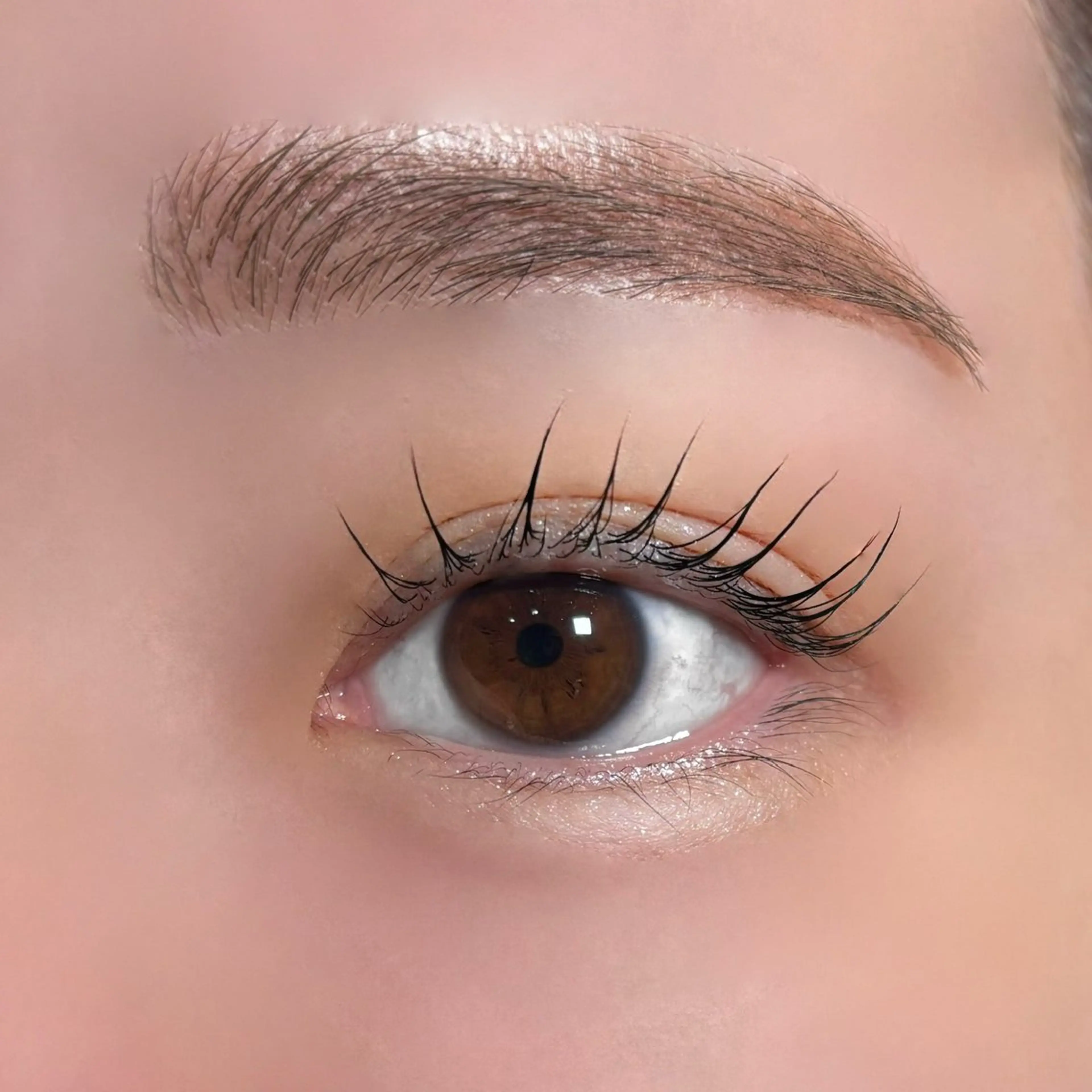 マツエク・マツパ マツパ 山本 恋乃香のヘアスタイル