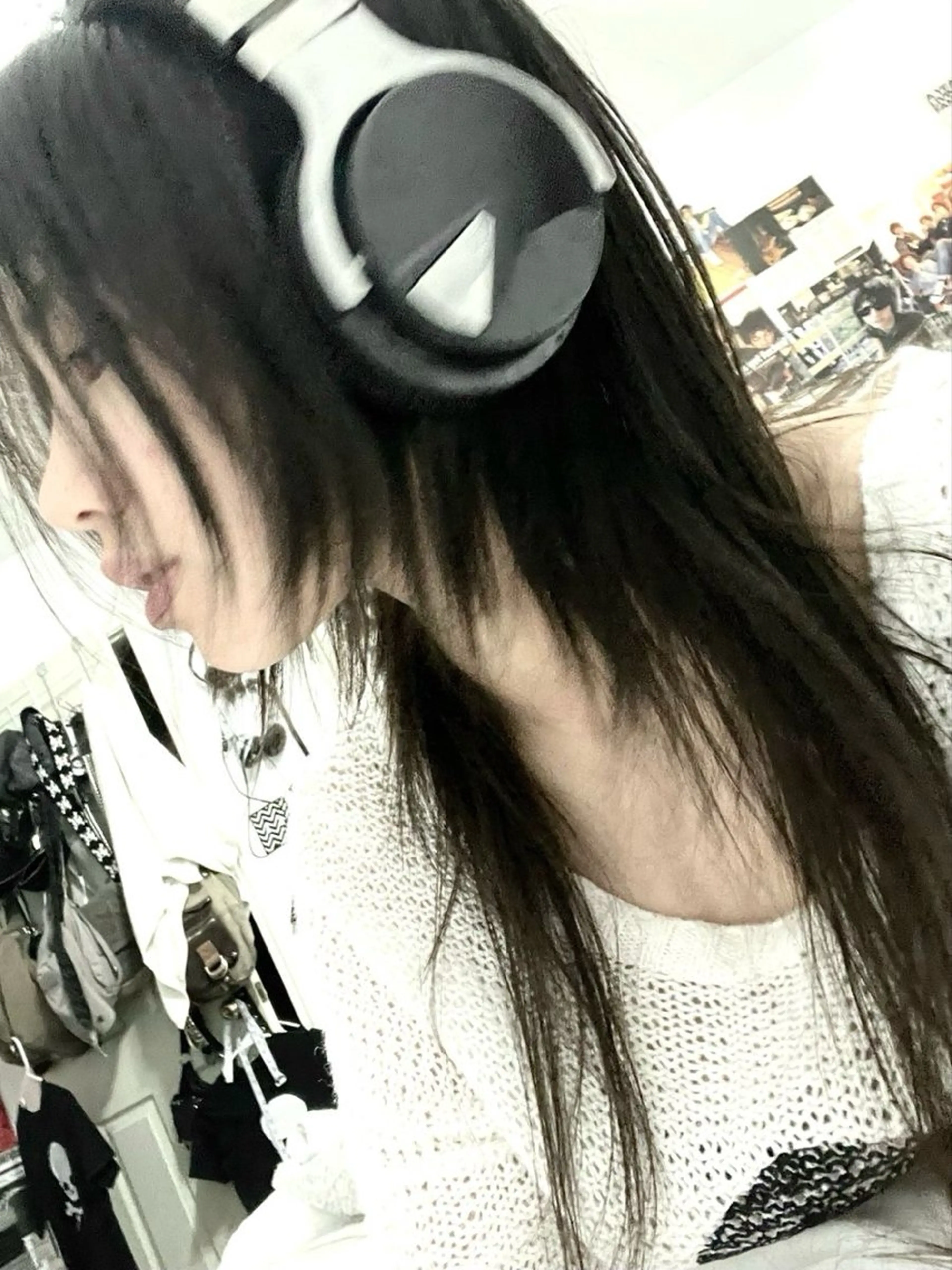 セミロング 韓国風ヘア レイヤーカット Airi 韓国y2k レイヤーカットのヘアスタイル