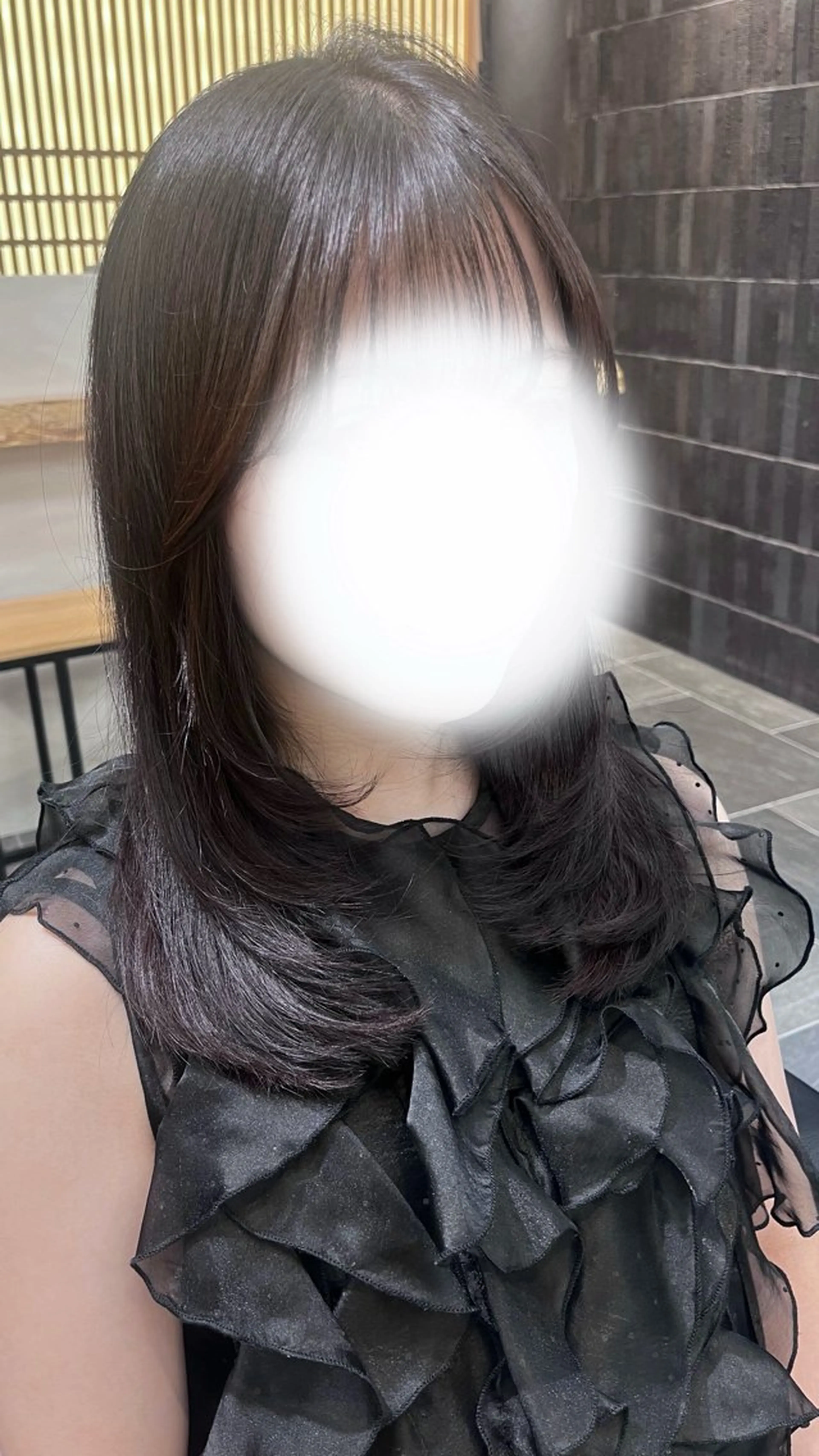 ミディアム カラー アッシュ ラベンダーカラー ラベンダーアッシュ 顔まわりレイヤー 顔周りカット カット ヘアカラー トリートメント LATTE所属・𝑺𝒂𝒌𝒊 🩶マンツーマン施術のヘアスタイル