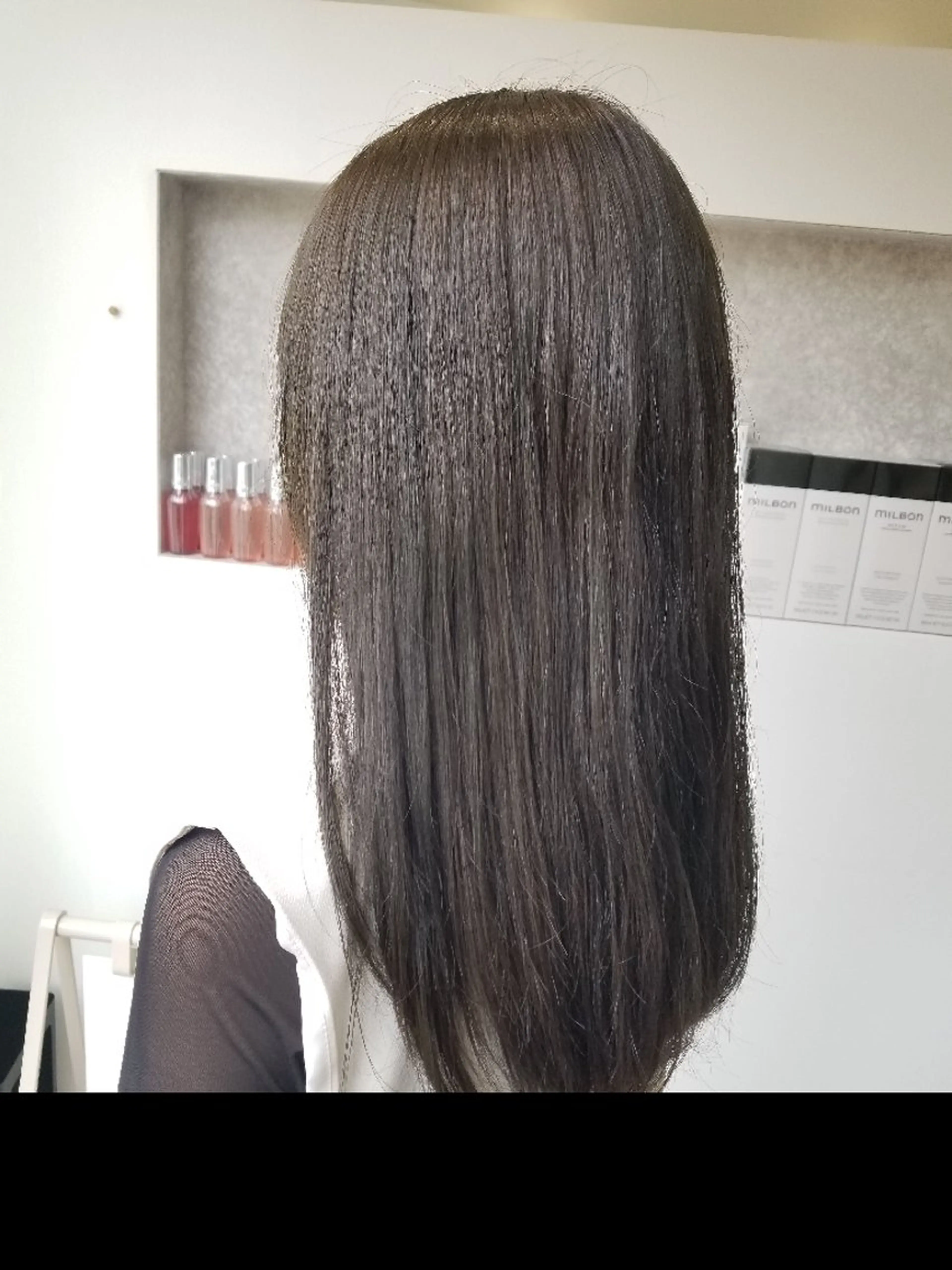 ロング カラー MignonS所属・森下 栞奈のヘアスタイル