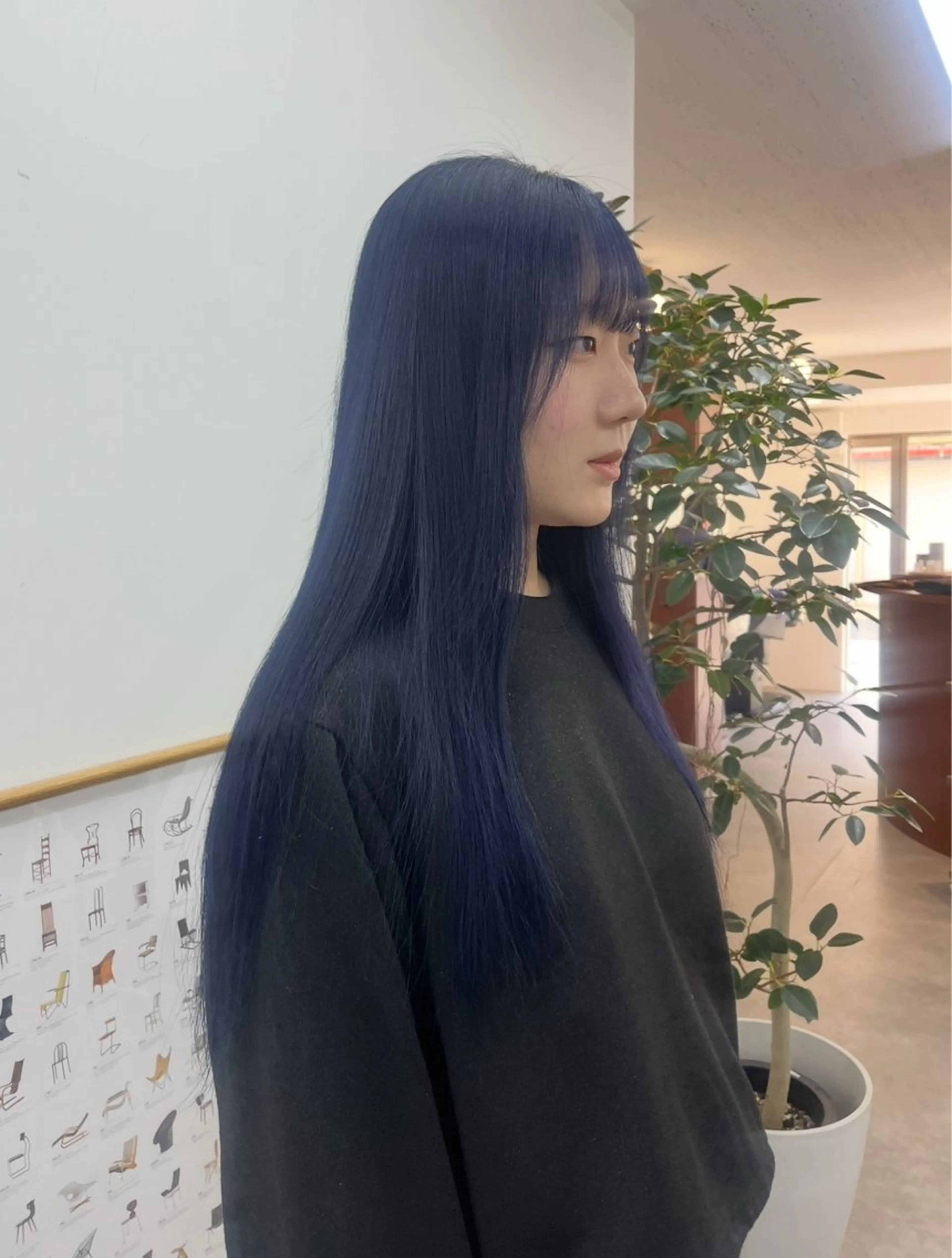 ロング カラー ブルーカラー カット ヘアカラー トリートメント 🟣niw SHUNNA🟣のヘアスタイル