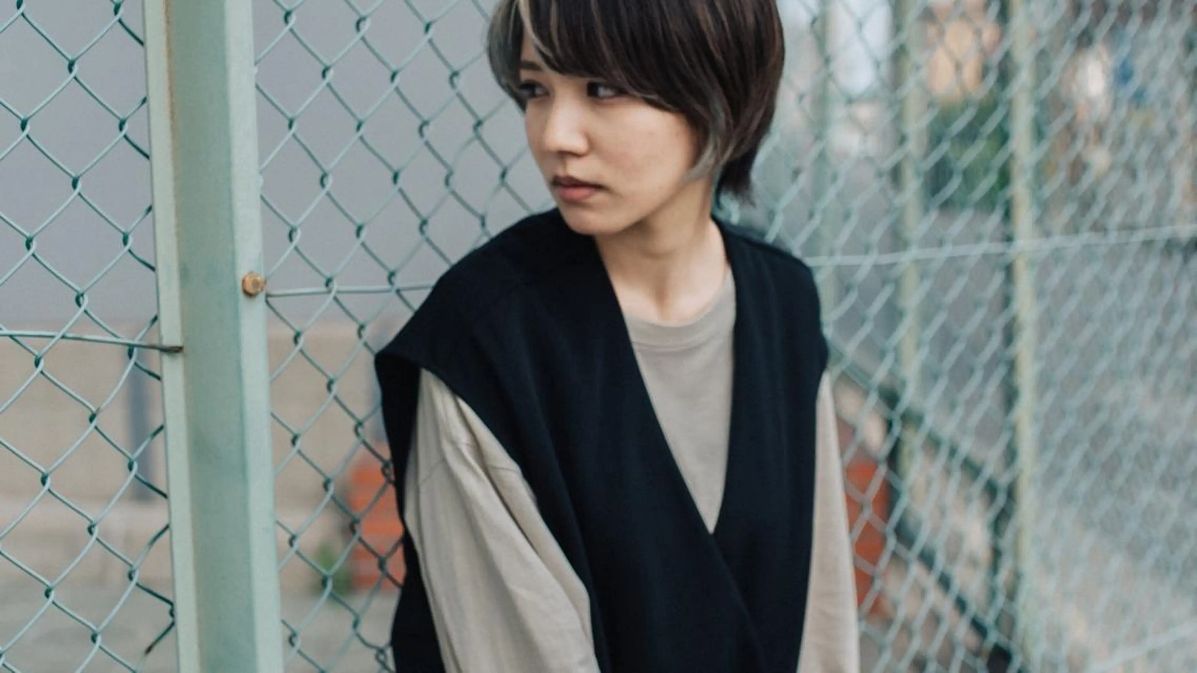 ミディアム カラー 高浜 夕海のヘアスタイル