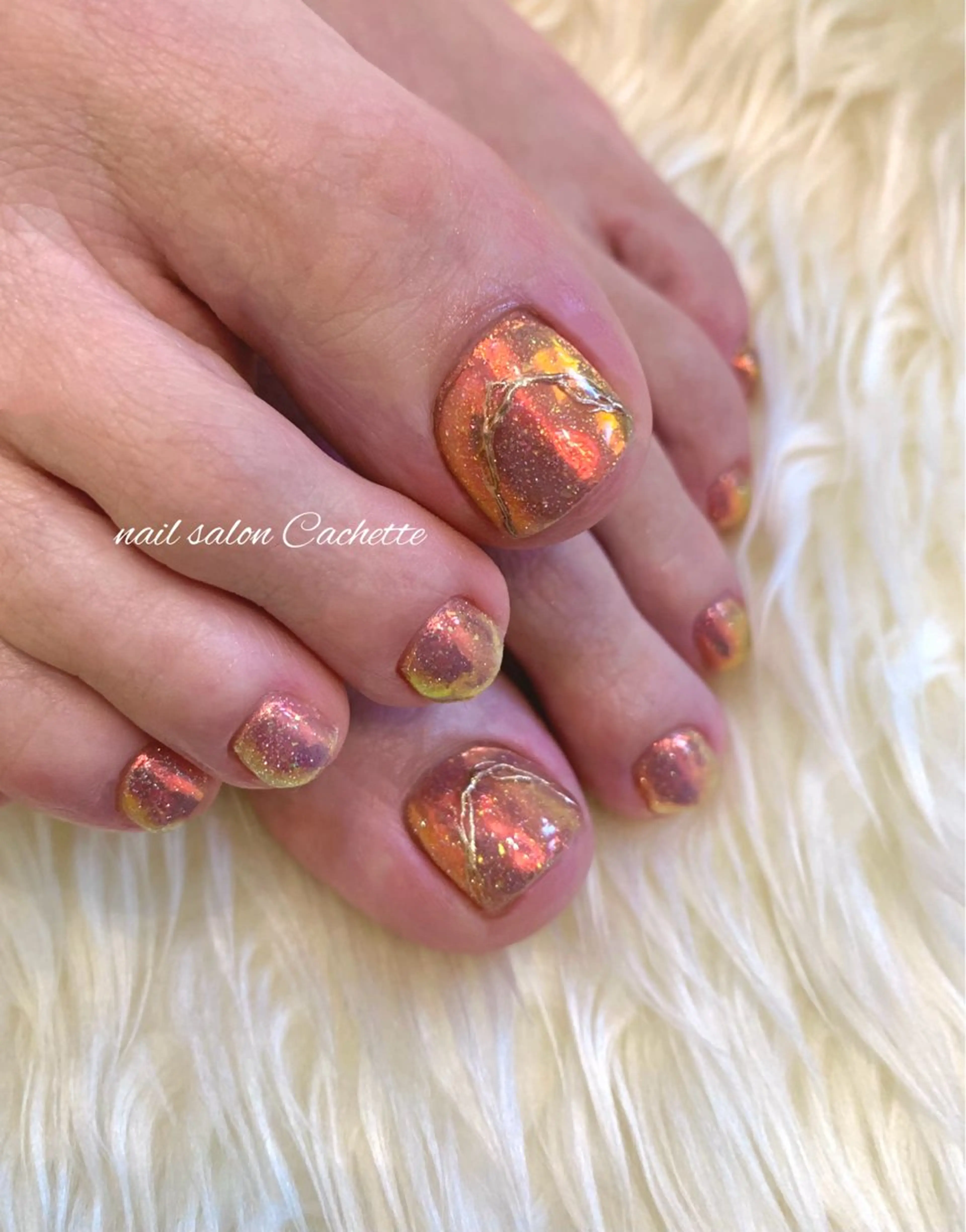 ネイル フラッシュネイル フットネイル キラキラネイル ニュアンスネイル ピンク ✧Cachette✧ YUKARIのネイルデザイン
