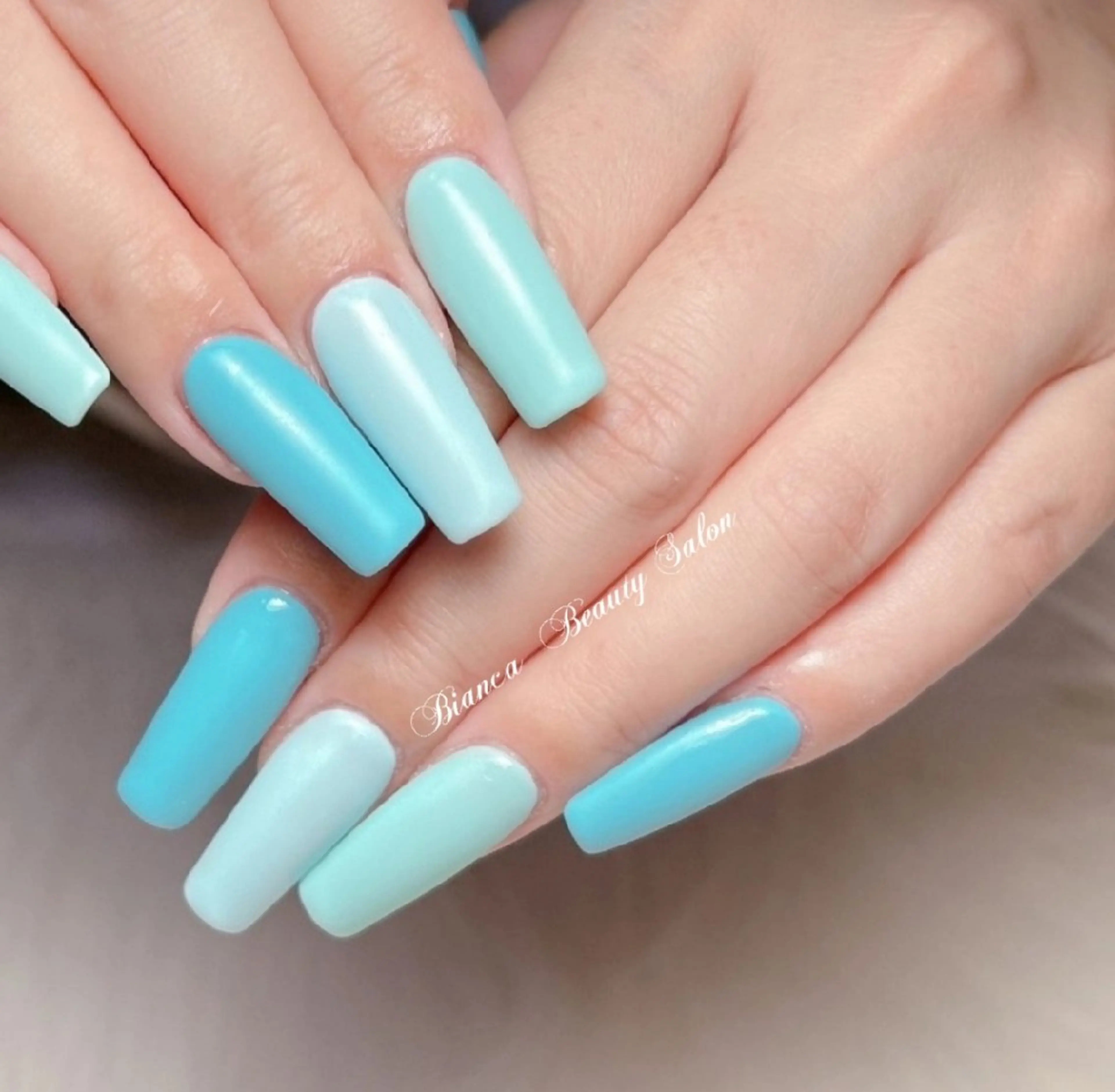 ネイル 星みこと 長さ出し得意のネイルデザイン