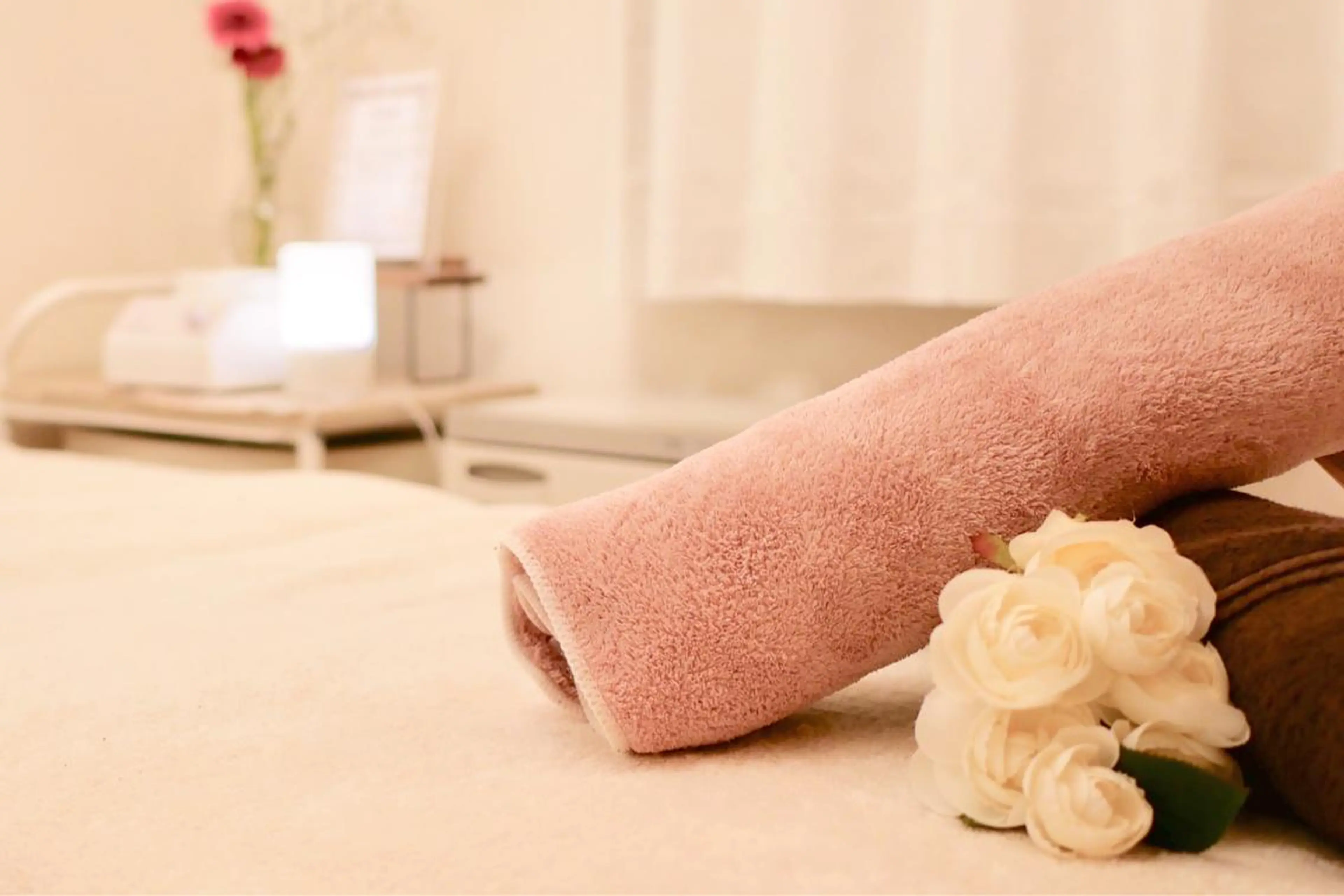 ミディアム キッズ ネイル マツエク・マツパ 春ネイル エステ リラク ニキビ跡専門サロン Ａｉｎａのエステ・リラクイメージ