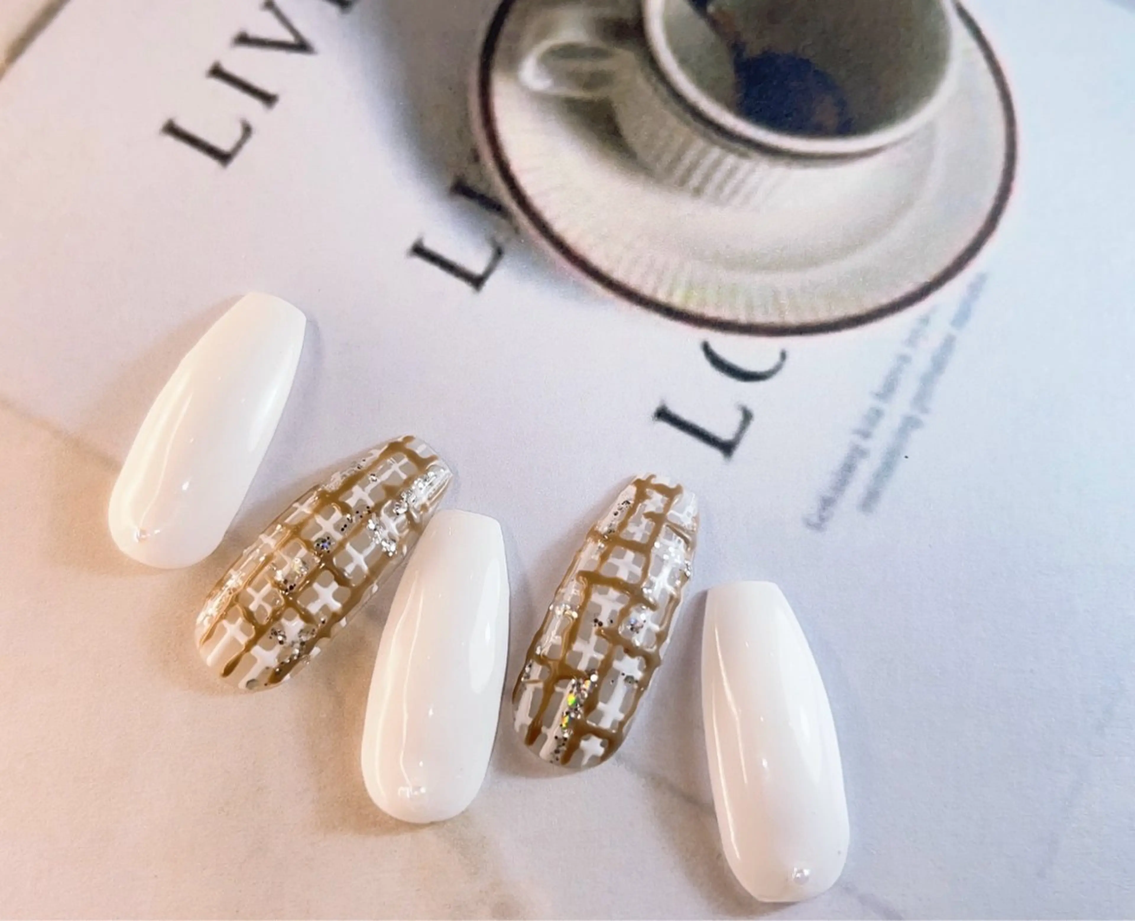 ネイル nail salon 〜Miari〜所属・吉澤 梓のネイルデザイン