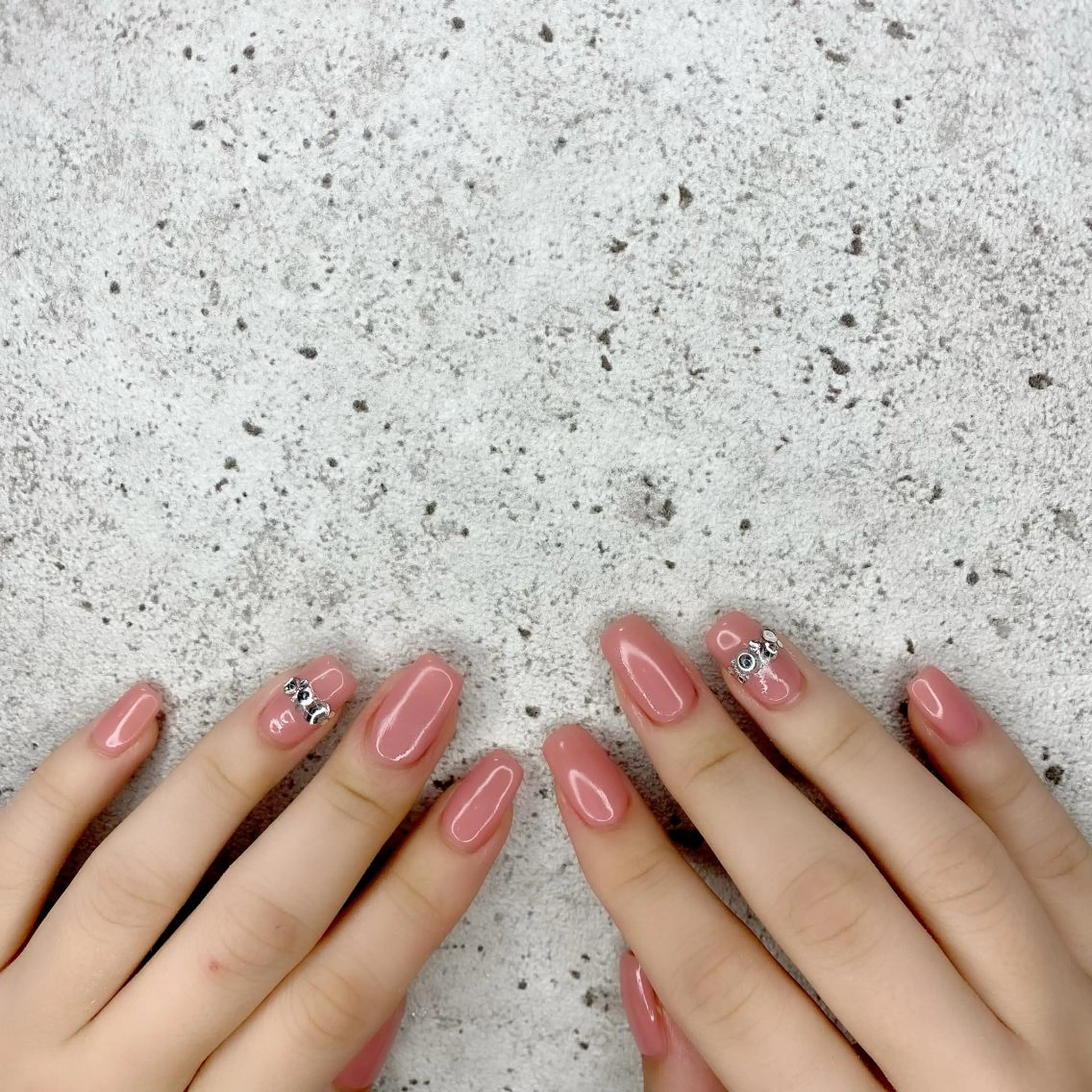 セミロング カラー パーマ ヘアアレンジ メンズ キッズ ネイル マツエク・マツパ ピンクカラー カラーマツエク 長さ出し キラキラネイル ピンク Salon Ｋのネイルデザイン