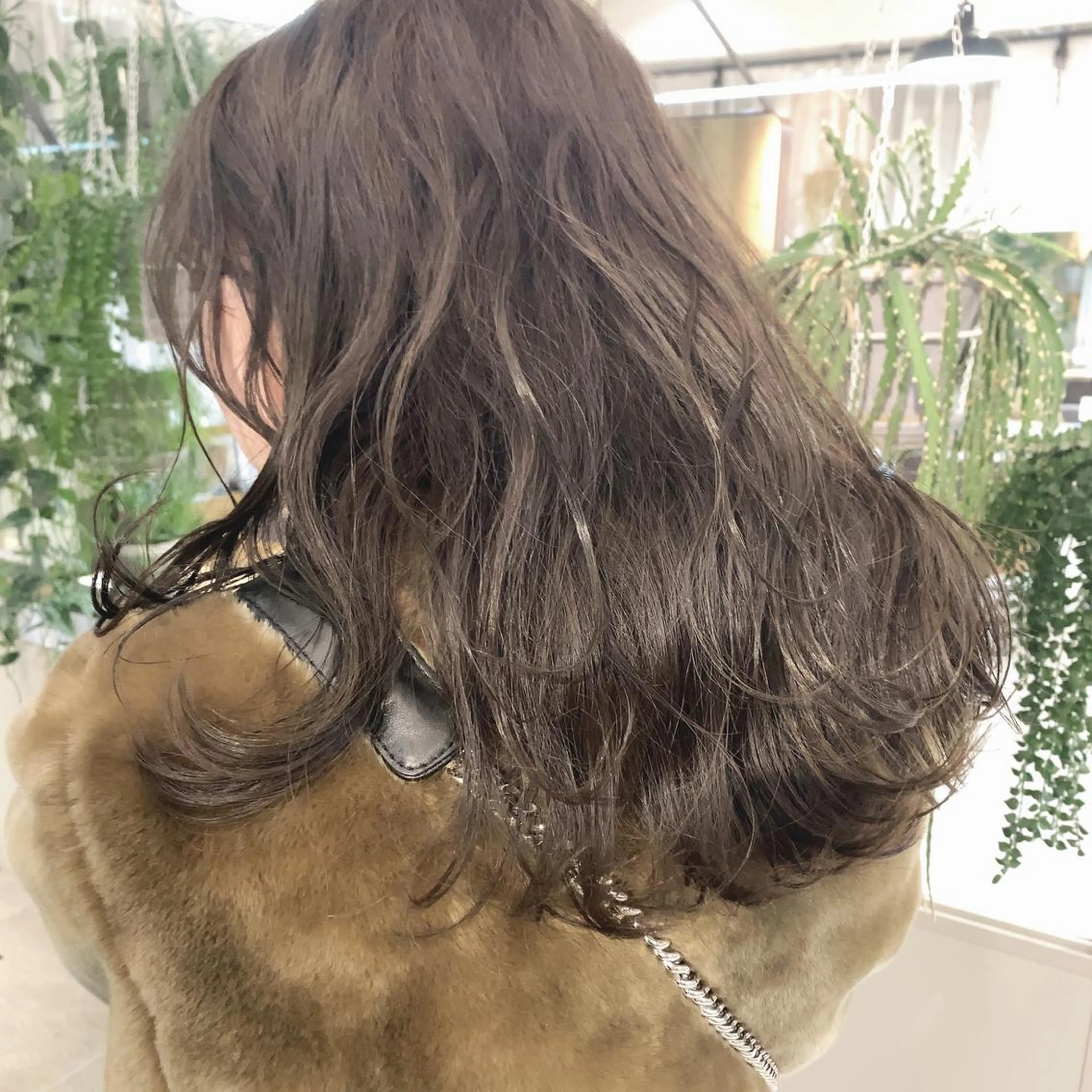 セミロング カラー マツエク・マツパ ヘアカラー トリートメント ハイトーン&暗髪🔥 表参道二刀流マエダのヘアスタイル