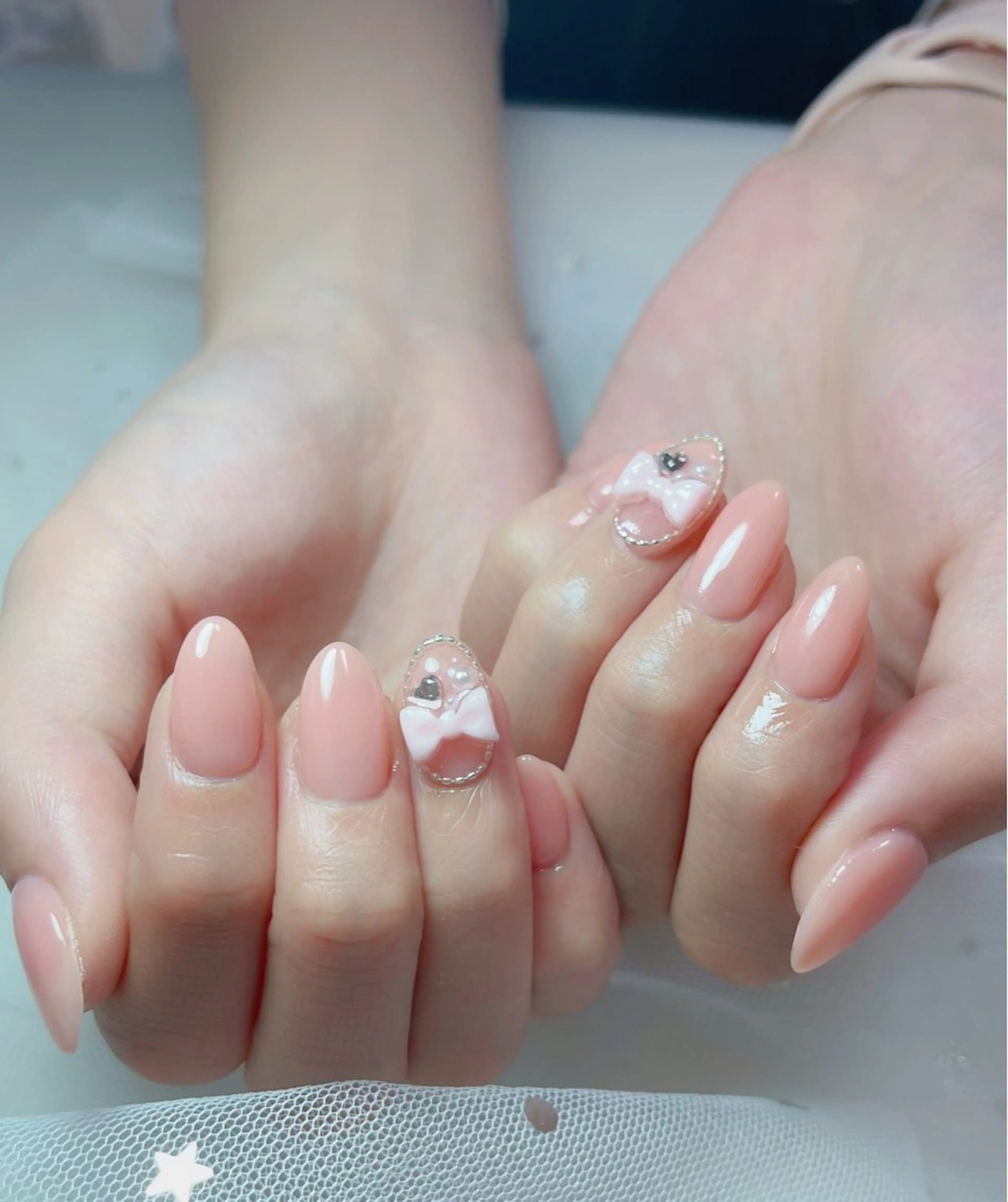 ネイル オーロラネイル 長さ出し フットネイル 韓国ネイル ラメ(グリッター) 👍thumbs up nail👍のネイルデザイン