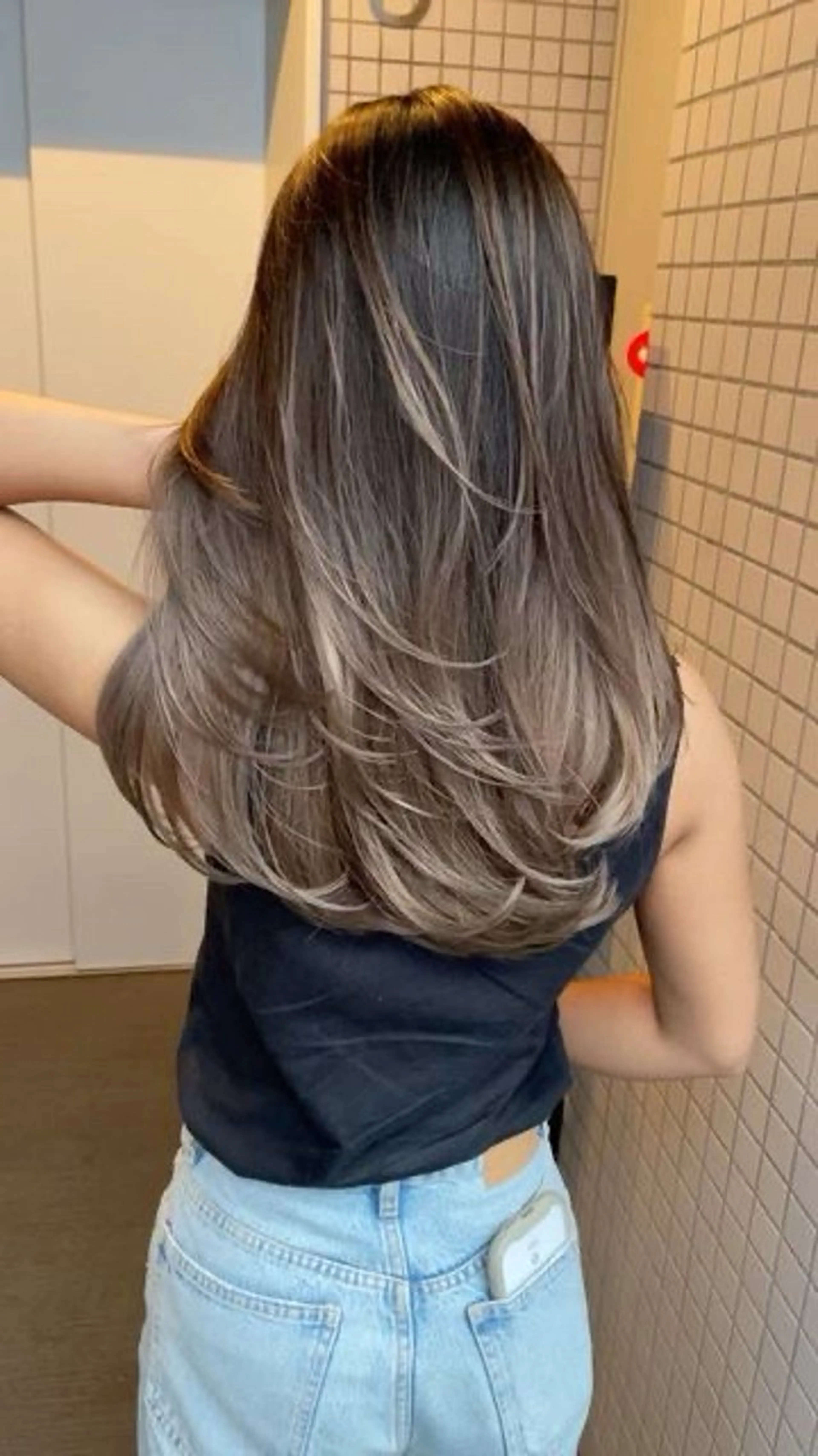 ロング カラー NERO 松井 隆人のヘアスタイル