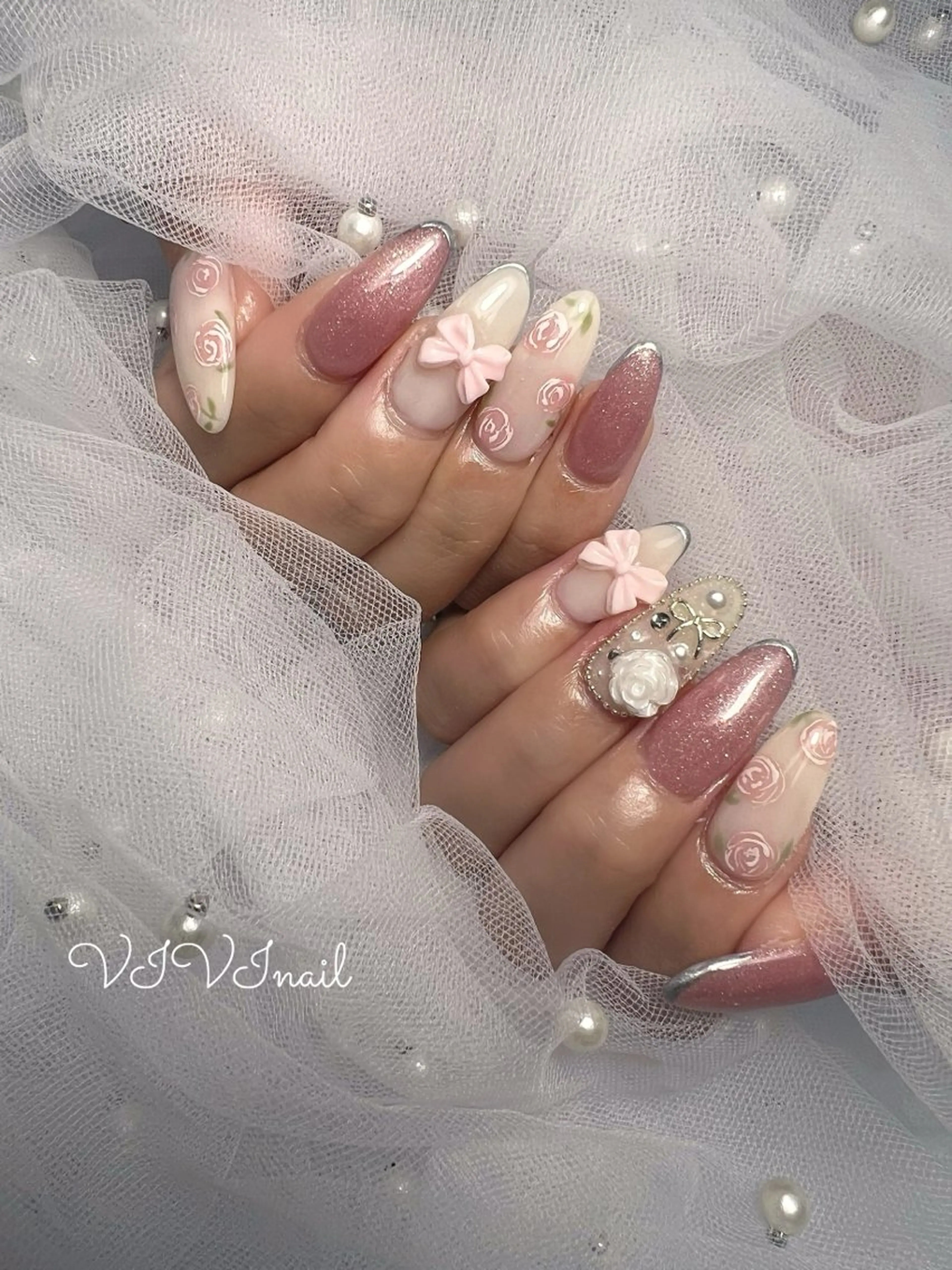 ネイル フレンチネイル キラキラネイル ピンク ハンドネイル vivi nailのネイルデザイン