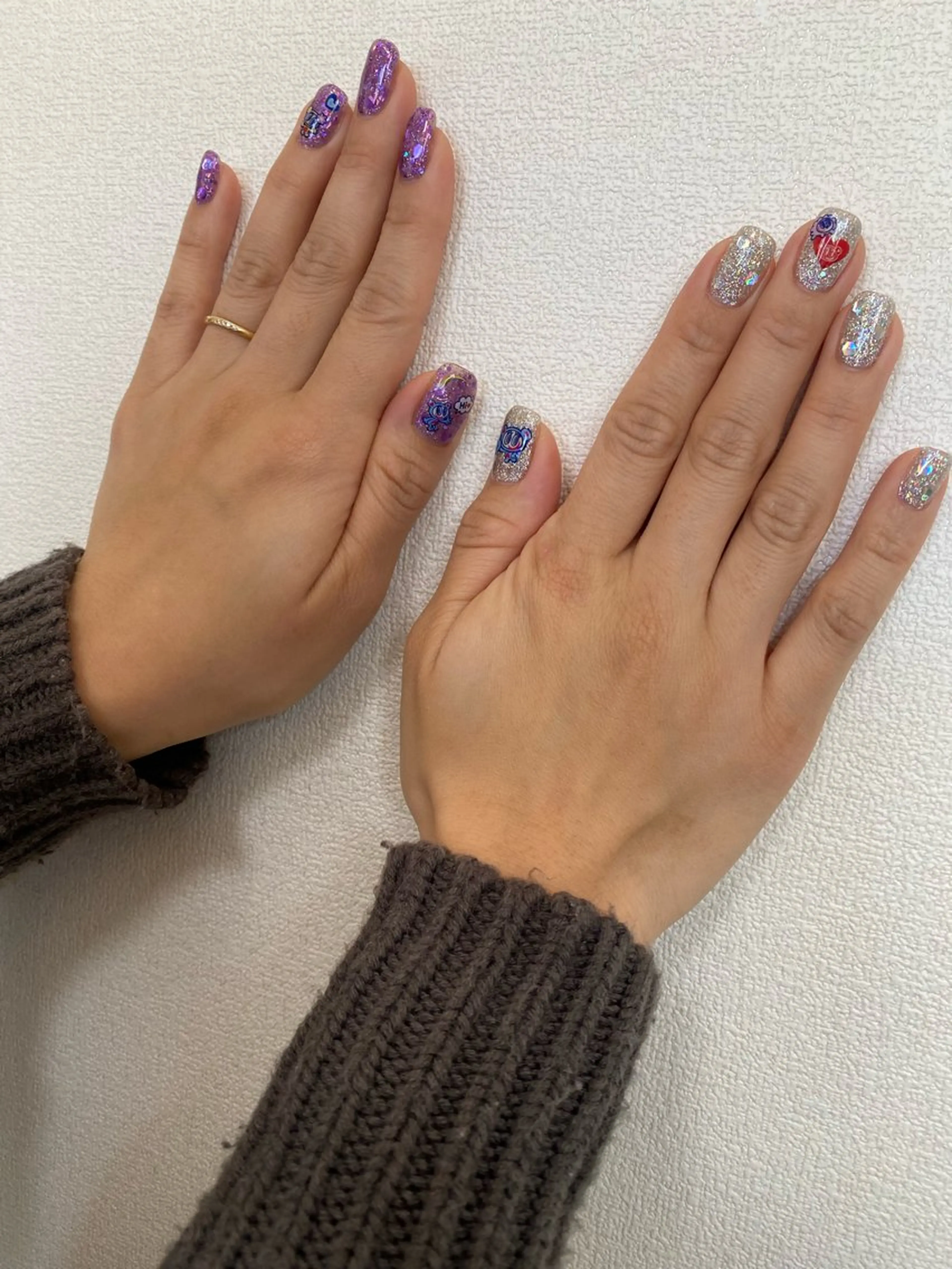 ネイル キラキラネイル ハンドネイル 自宅サロン FeelFreeのネイルデザイン