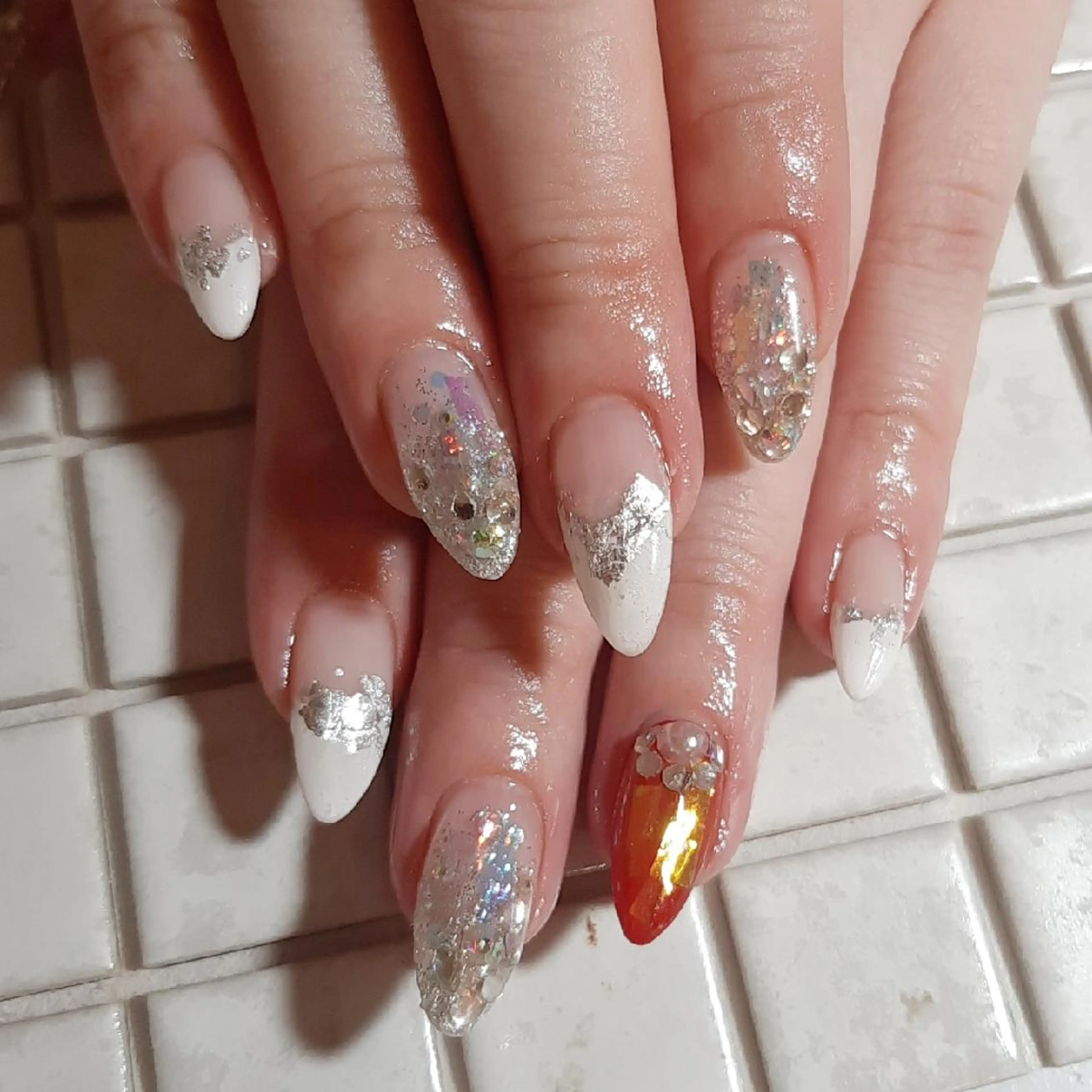 ネイル ゴージャス キラキラネイル ハンドネイル private salon mieのネイルデザイン