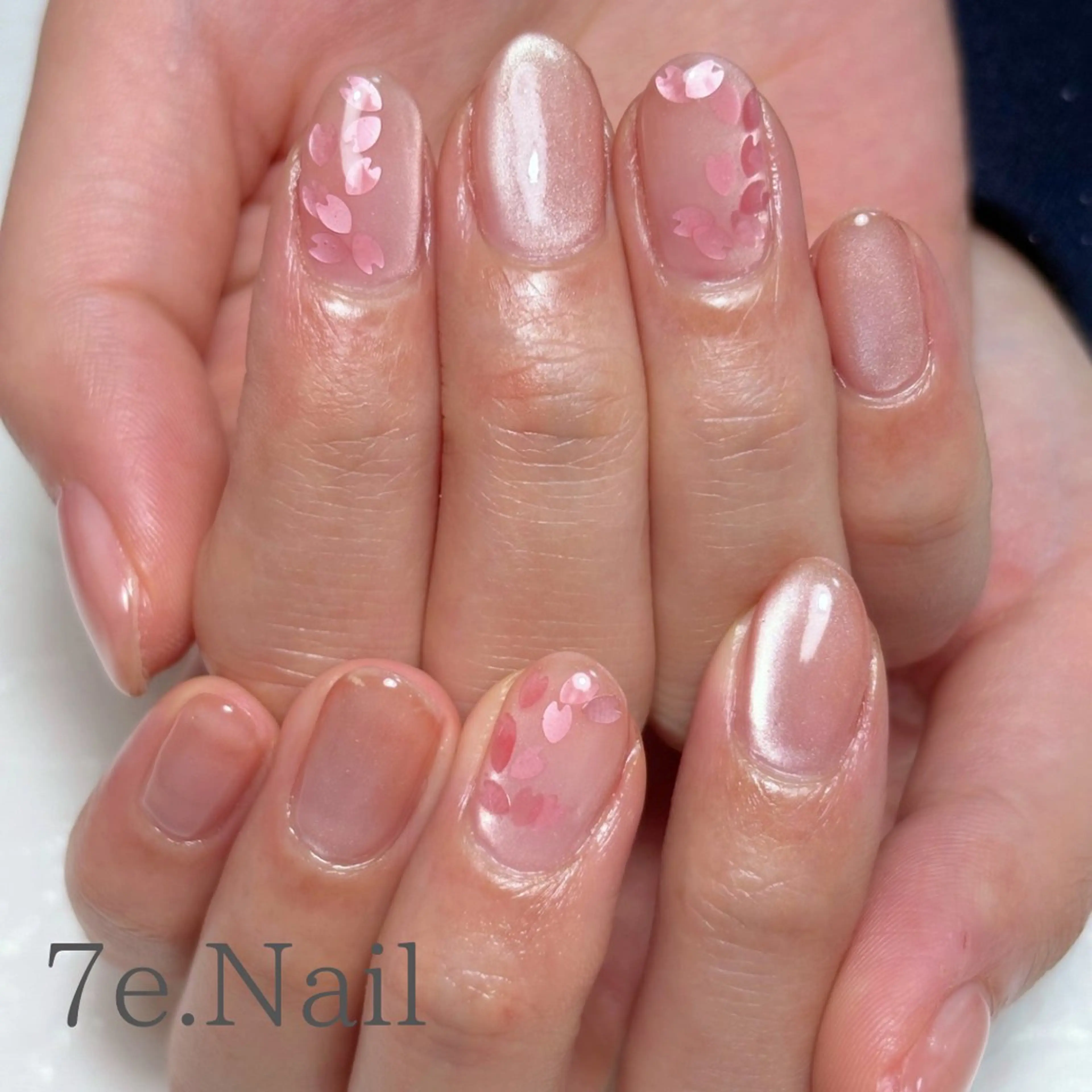 ネイル 7e. Nailのネイルデザイン