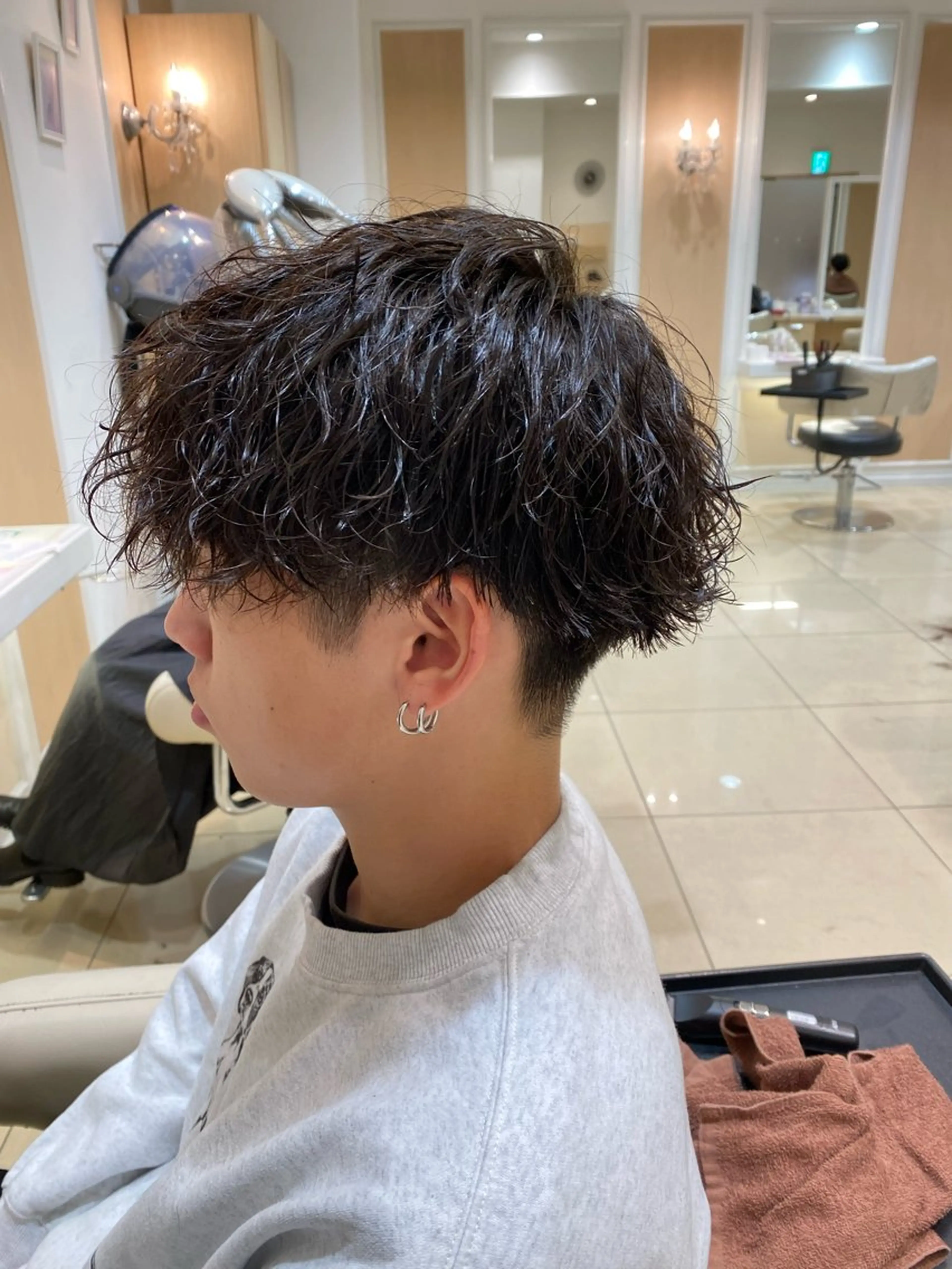 ショート パーマ メンズ カット パーマ メンズ特化型美容師 栗山勇人のヘアスタイル