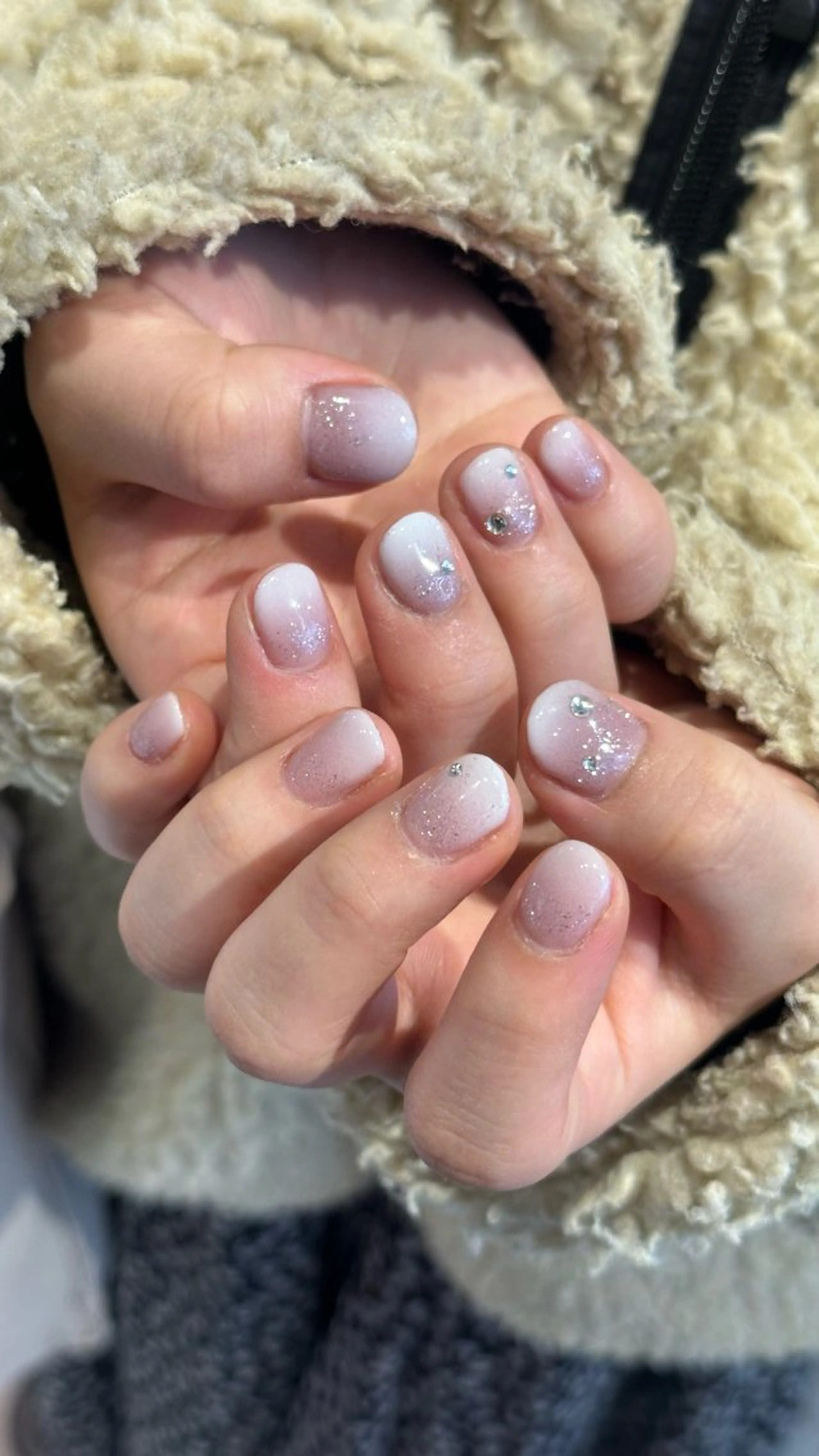 ネイル ハンドネイル 🎀韓国レイヤー特化 🎀ベージュ/ミクのヘアスタイル