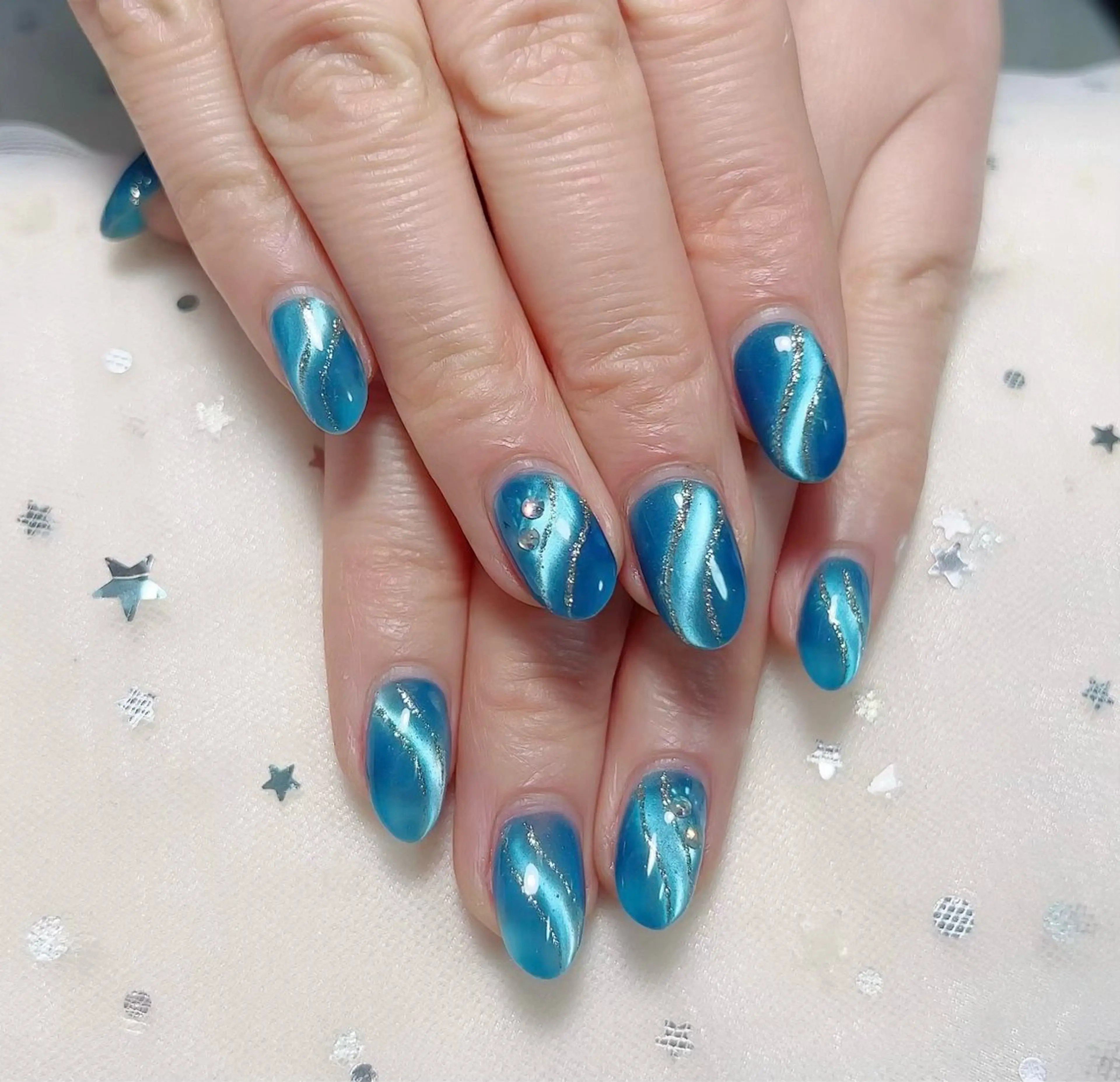 ネイル 西岡 真由美のネイルデザイン