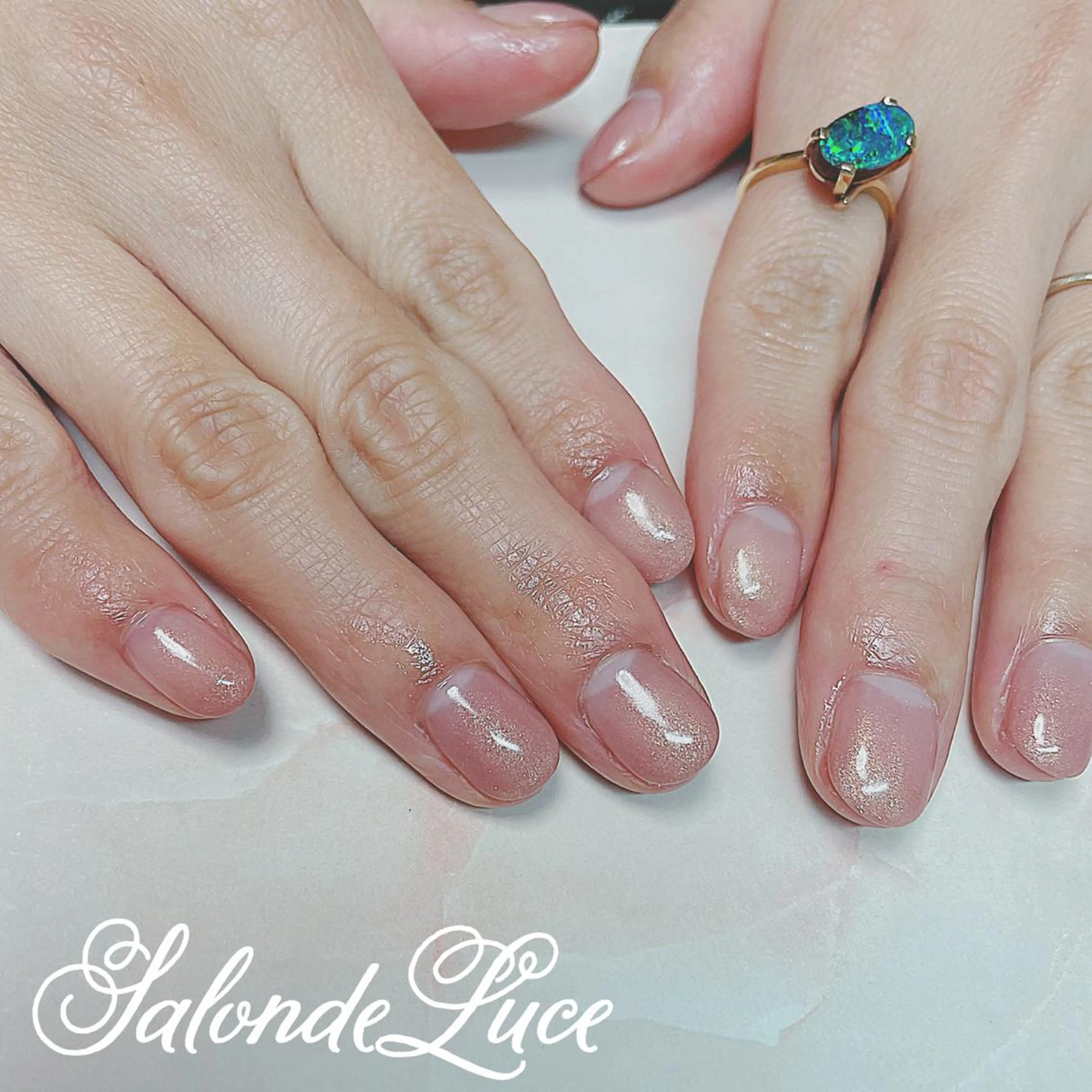 ネイル グラデーション オフィスネイル ハンドネイル Salon de Luceのネイルデザイン